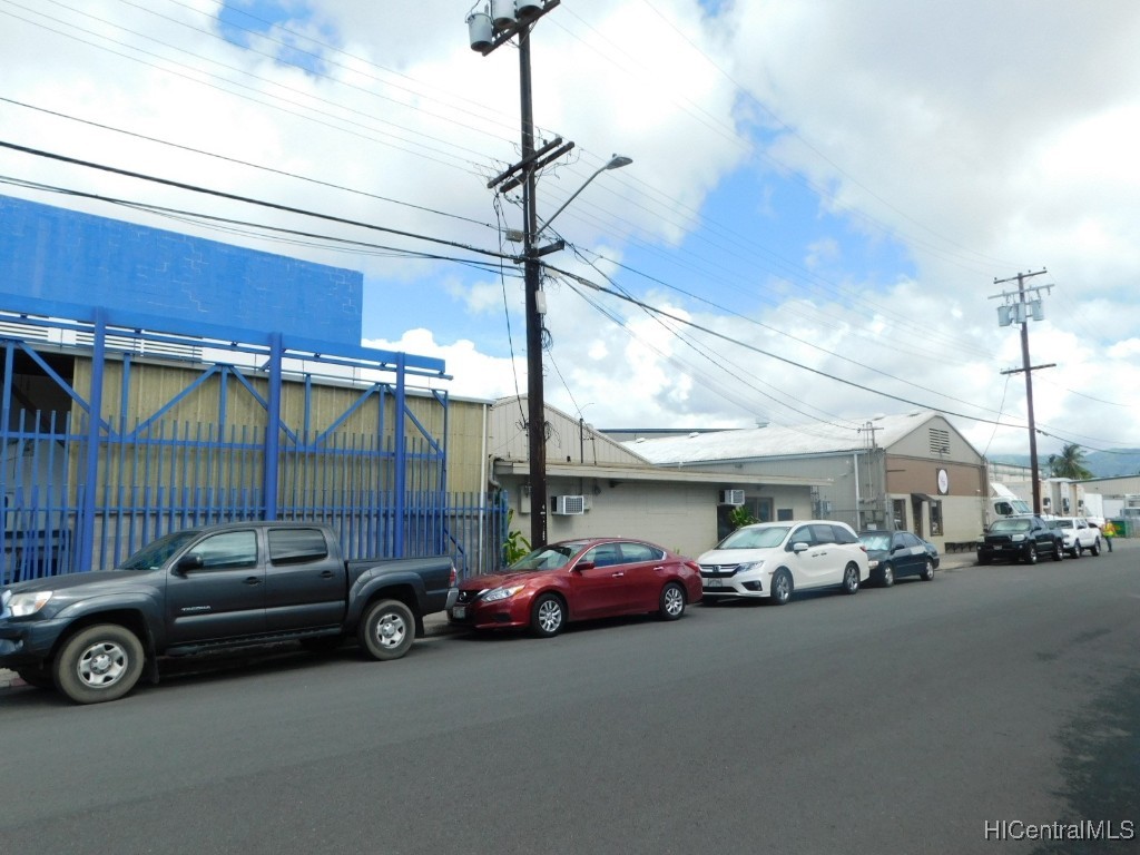 2726 Waiwai Loop, Honolulu, Hawaii, 96819, United States, ,Land,For Sale,2726 Waiwai Loop,561842
