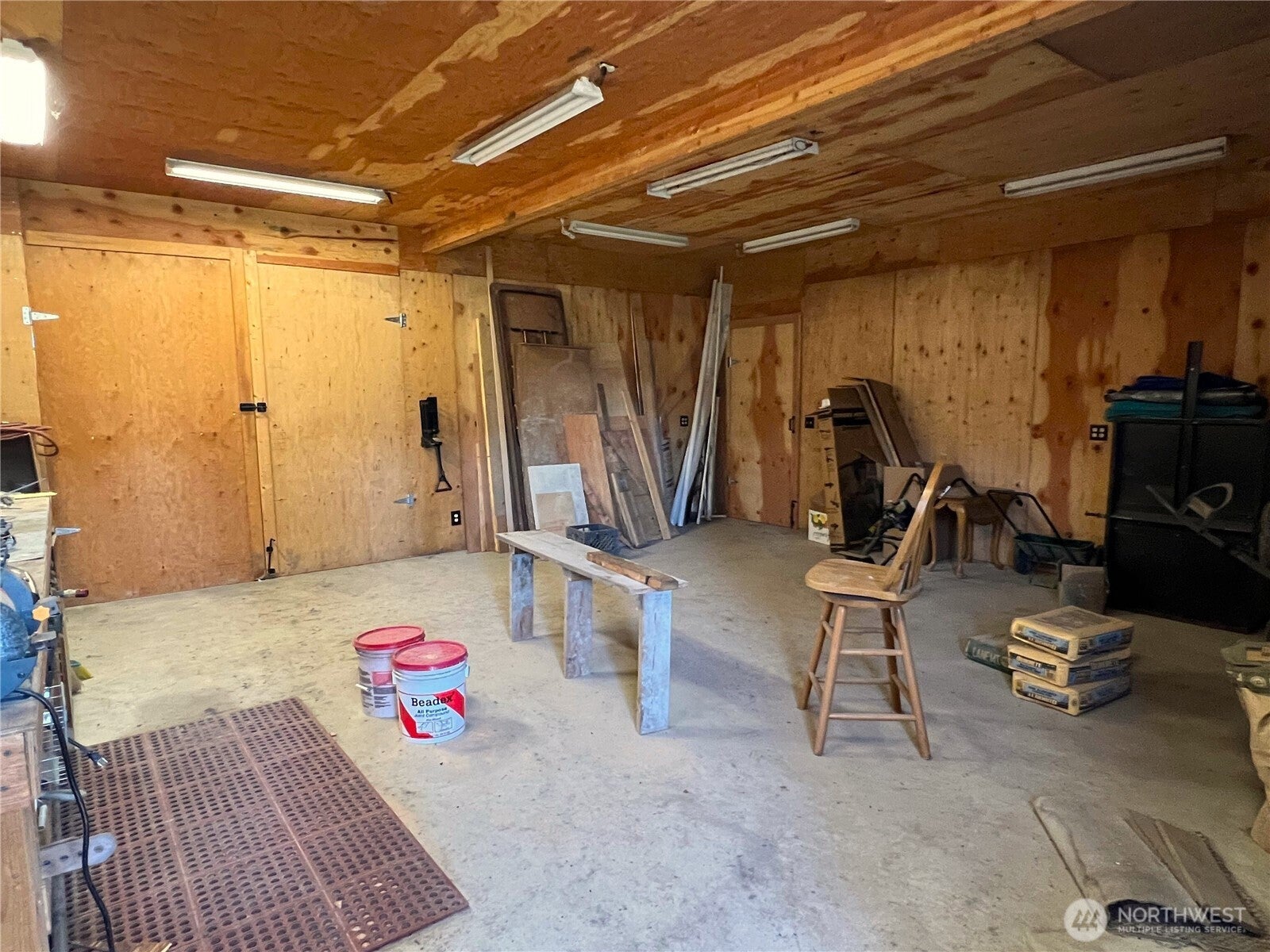 Tonasket, Washington, 98855, United States, 3 Bedrooms Bedrooms, ,2 BathroomsBathrooms,Residential,For Sale,2002069