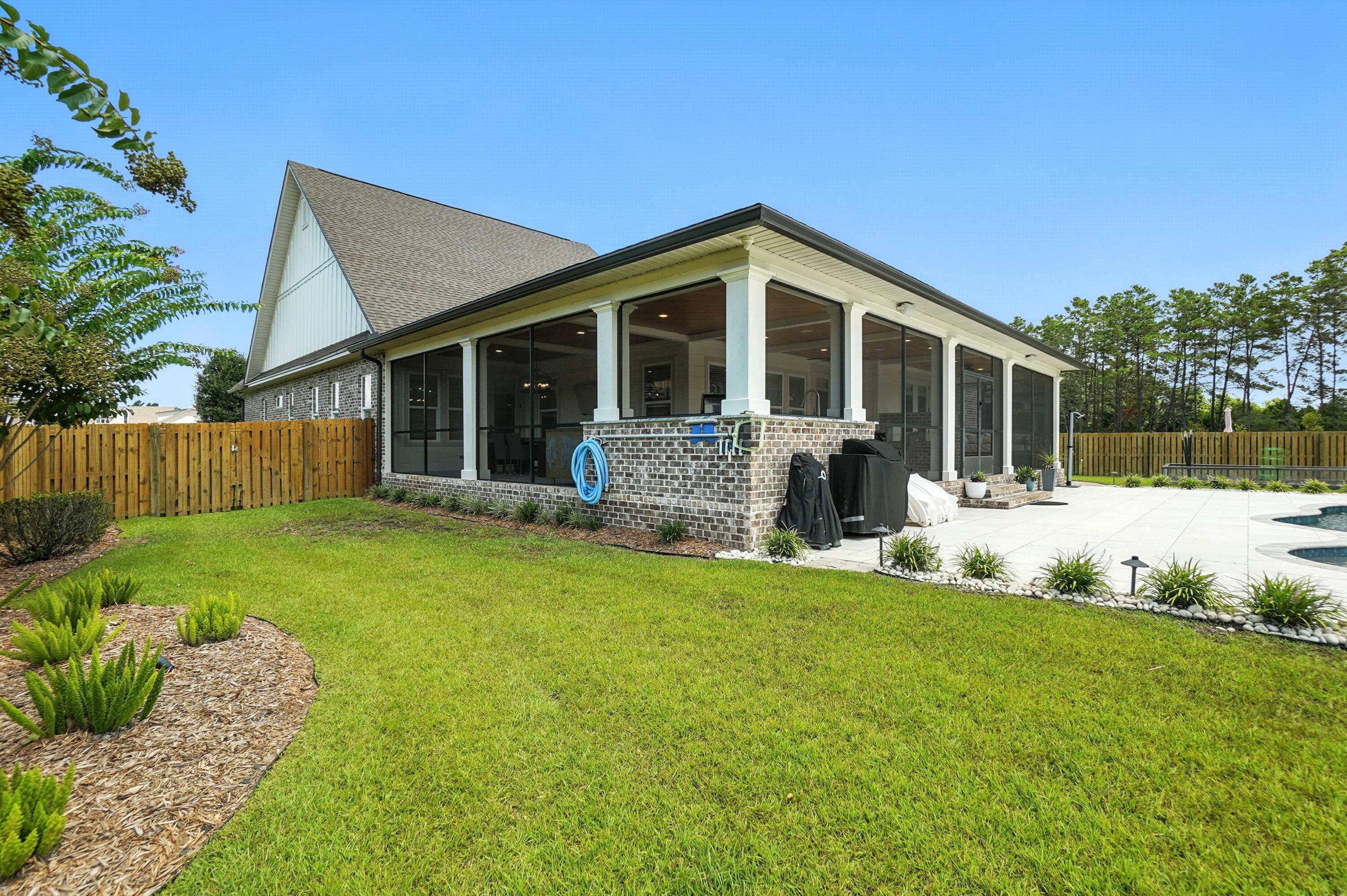 Freeport, Florida, 32439, United States, 4 Bedrooms Bedrooms, ,3 BathroomsBathrooms,Residential,For Sale,1903700