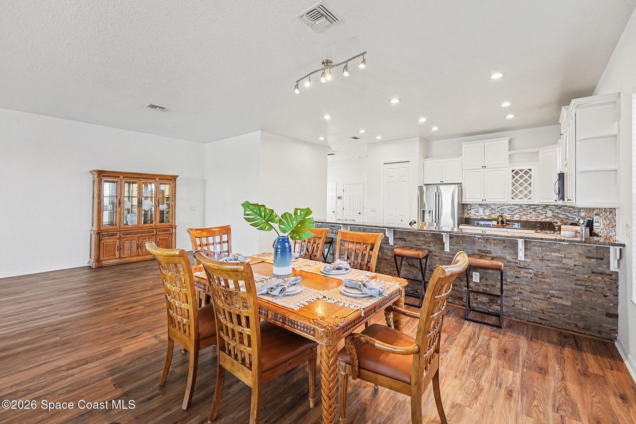 Madeira Beach, Florida, 33708, United States, 3 Bedrooms Bedrooms, ,4 BathroomsBathrooms,Residential,For Sale,2012530
