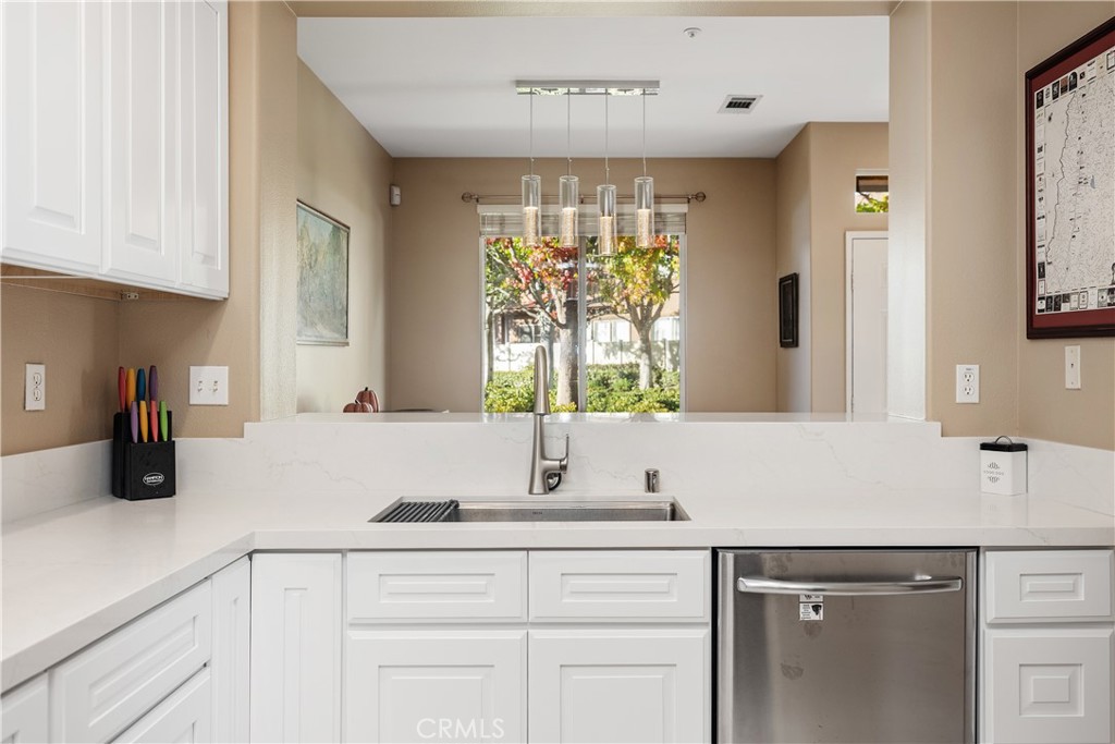 Aliso Viejo, California, 92656, United States, 3 Bedrooms Bedrooms, ,3 BathroomsBathrooms,Residential,For Sale,2001858