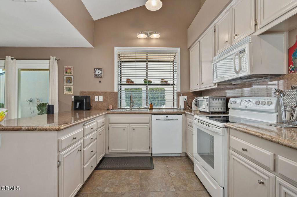 Ventura, California, 93004, United States, 2 Bedrooms Bedrooms, ,2 BathroomsBathrooms,Residential,For Sale,1940217