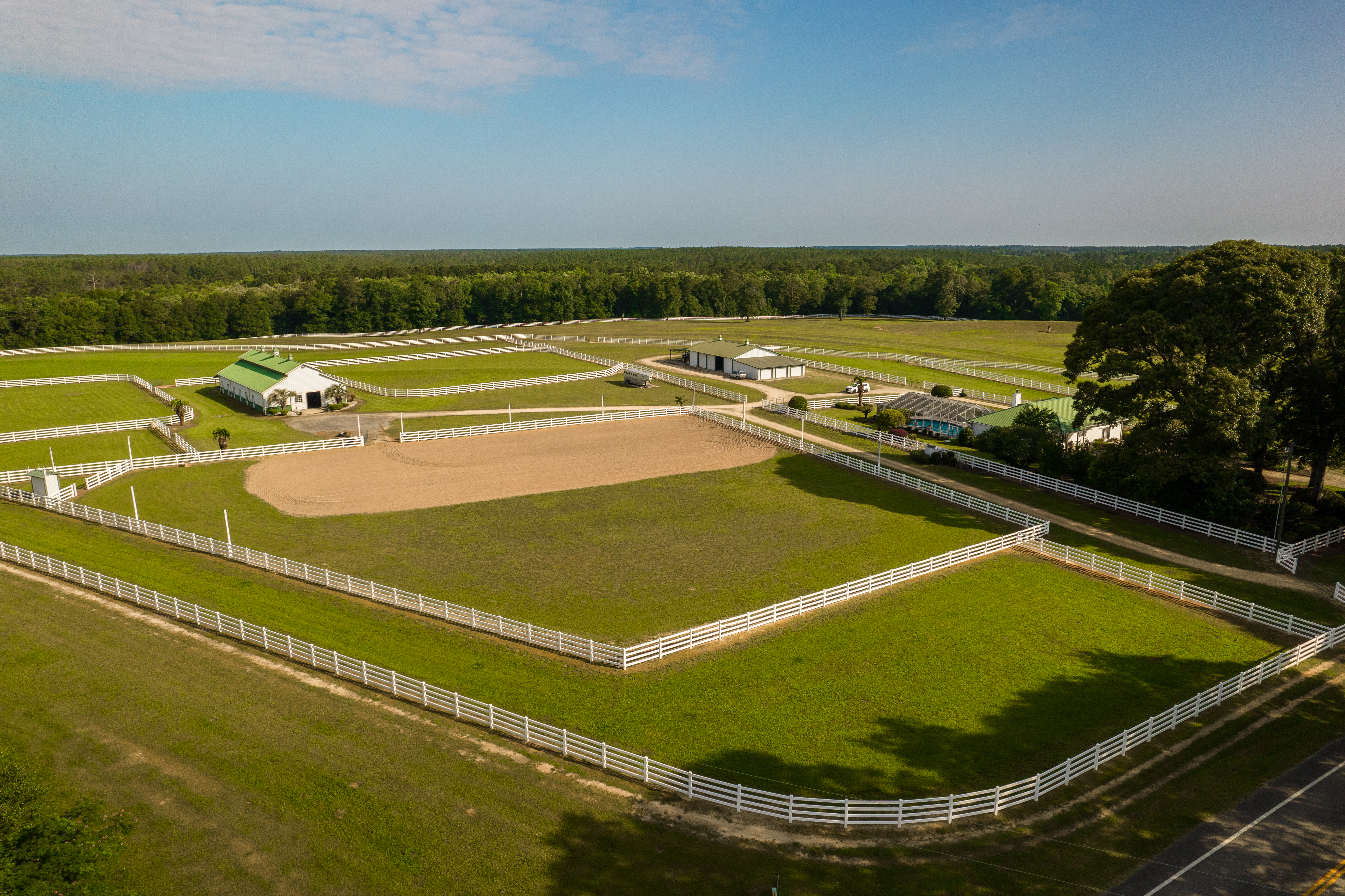  Horse Ranch With Immaculate Home And State-Of-The-Art Equestrian Facilities - 物件實景