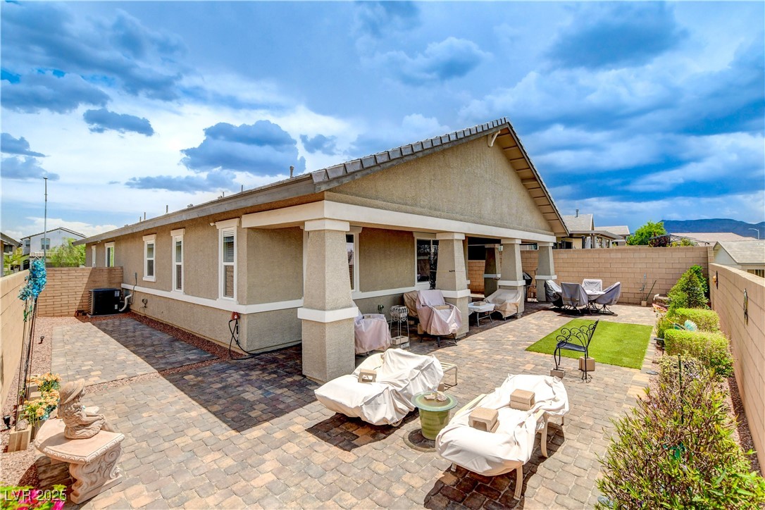 Henderson, Nevada, 89011, United States, 3 Bedrooms Bedrooms, ,2 BathroomsBathrooms,Residential,For Sale,1848397