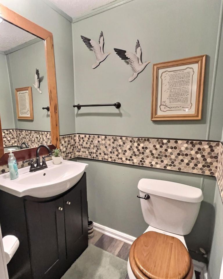 Palatka, Florida, 32177, United States, 4 Bedrooms Bedrooms, ,3 BathroomsBathrooms,Residential,For Sale,1898864