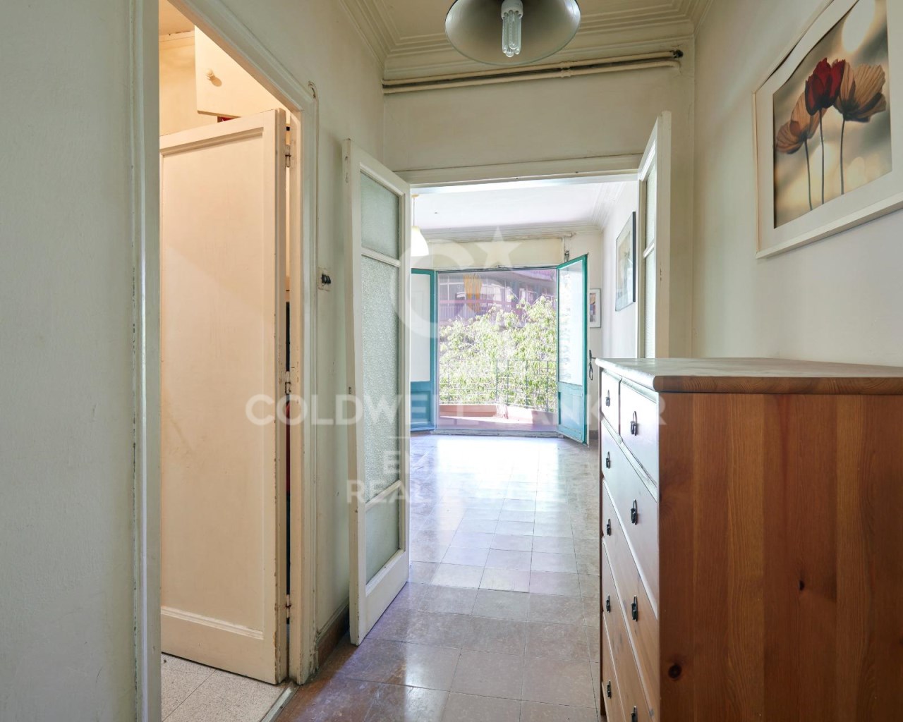 Barcelona, Catalonia, ES, 5 Bedrooms Bedrooms, ,2 BathroomsBathrooms,Residential,For Sale,1784996
