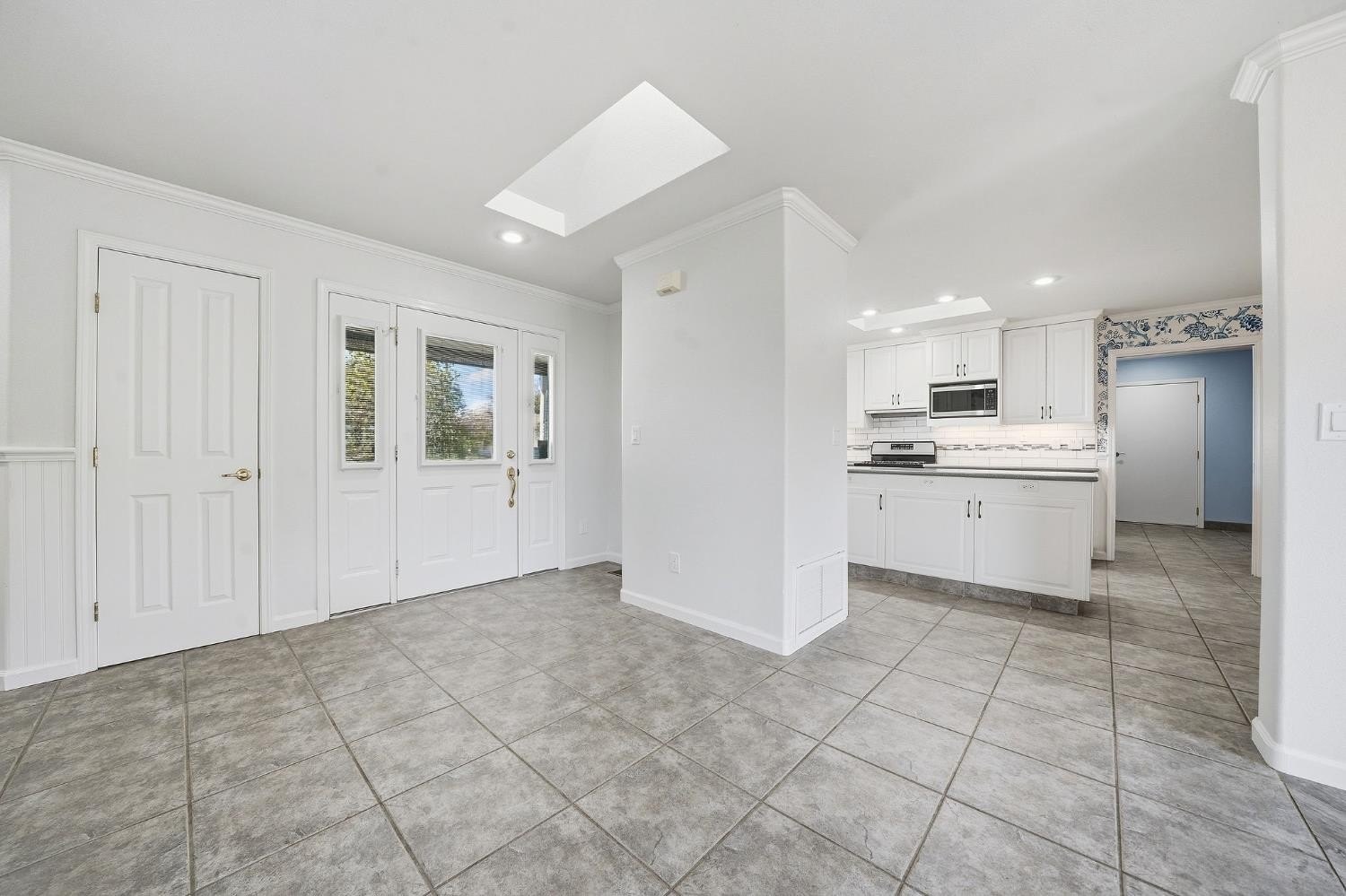 Valley Springs, California, 95252, United States, 3 Bedrooms Bedrooms, ,3 BathroomsBathrooms,Residential,For Sale,1983340