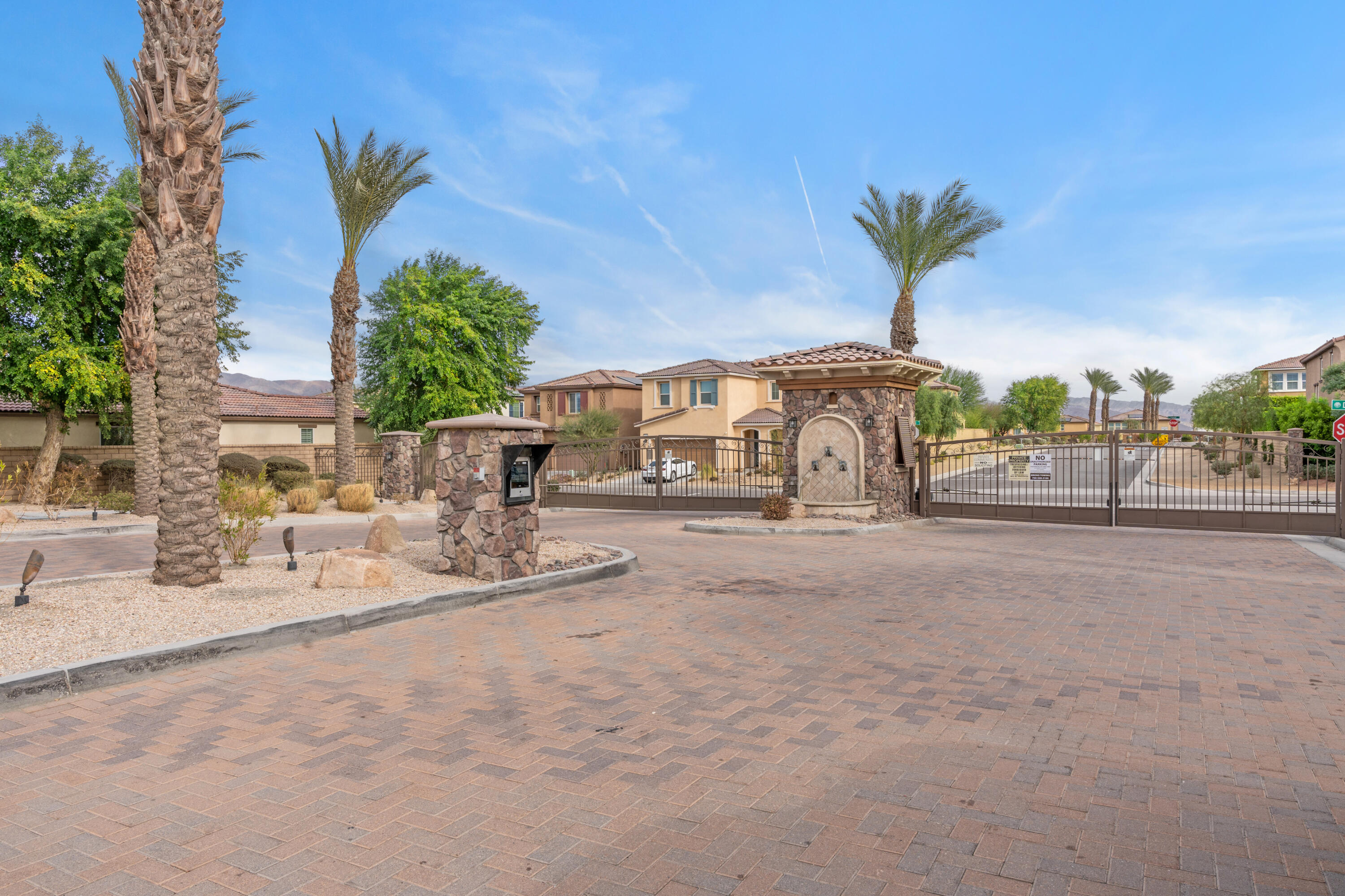 Palm Desert, California, 92211, United States, 3 Bedrooms Bedrooms, ,3 BathroomsBathrooms,Residential,For Sale,1950674