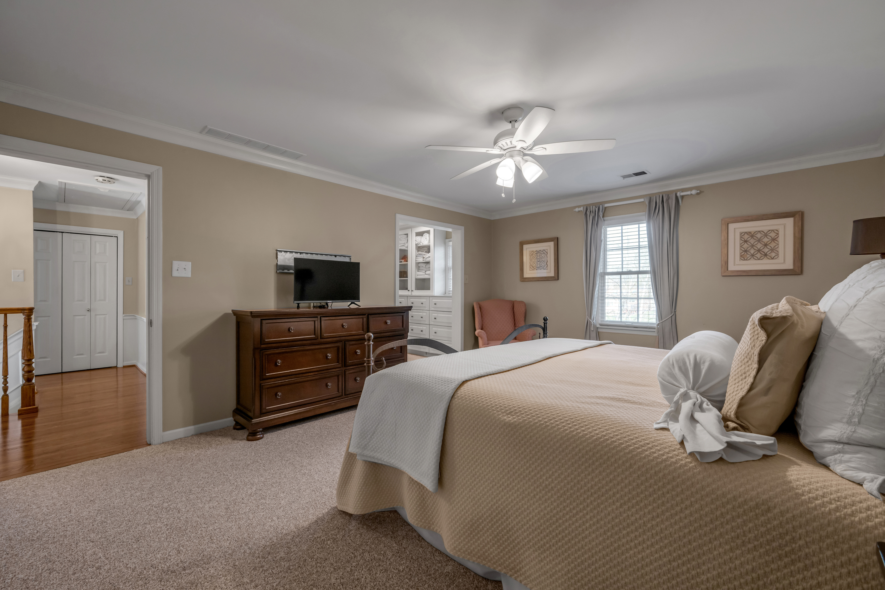  2071 Manor Drive - 物件實景