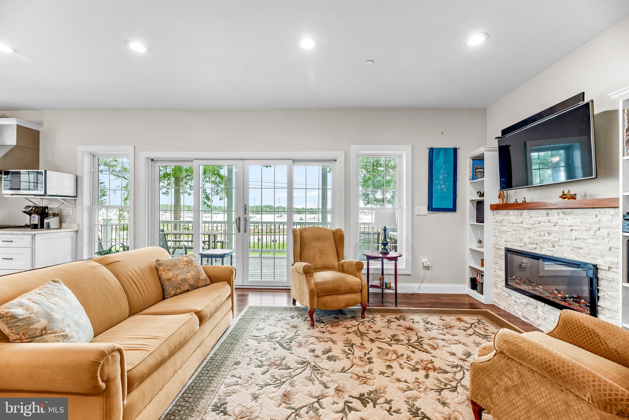 Galesville, Maryland, 20765, United States, 5 Bedrooms Bedrooms, ,4 BathroomsBathrooms,Residential,For Sale,1887426