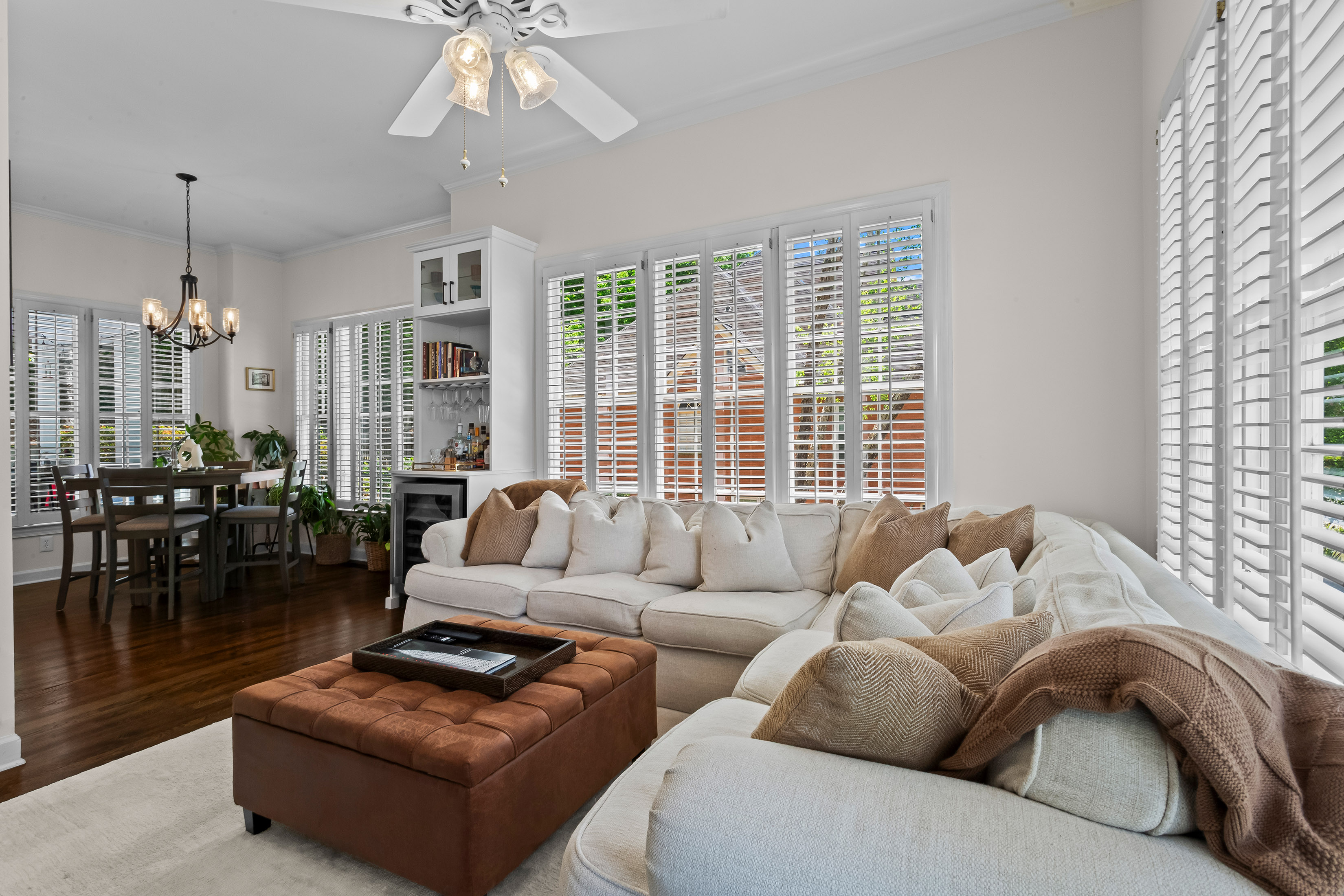  Timeless Elegance in Roswell