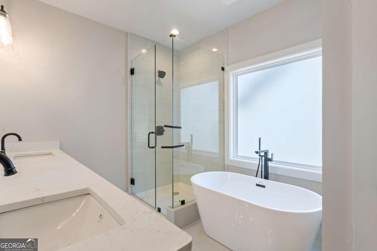 Athens, Georgia, 30605, United States, 3 Bedrooms Bedrooms, ,2 BathroomsBathrooms,Residential,For Sale,1908628