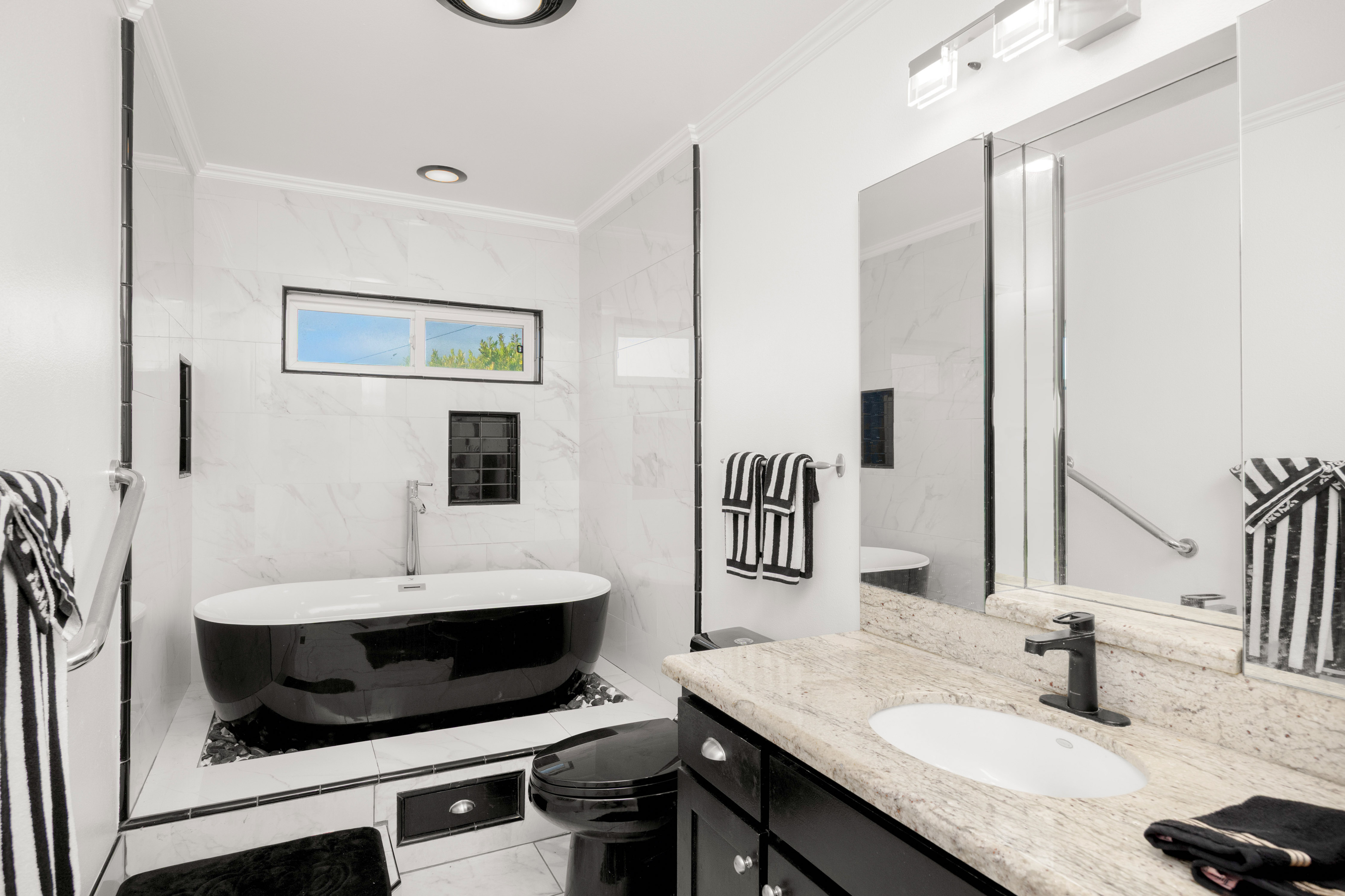  1468 West 37th Street, Los Angeles, CA 90731 - 物件實景