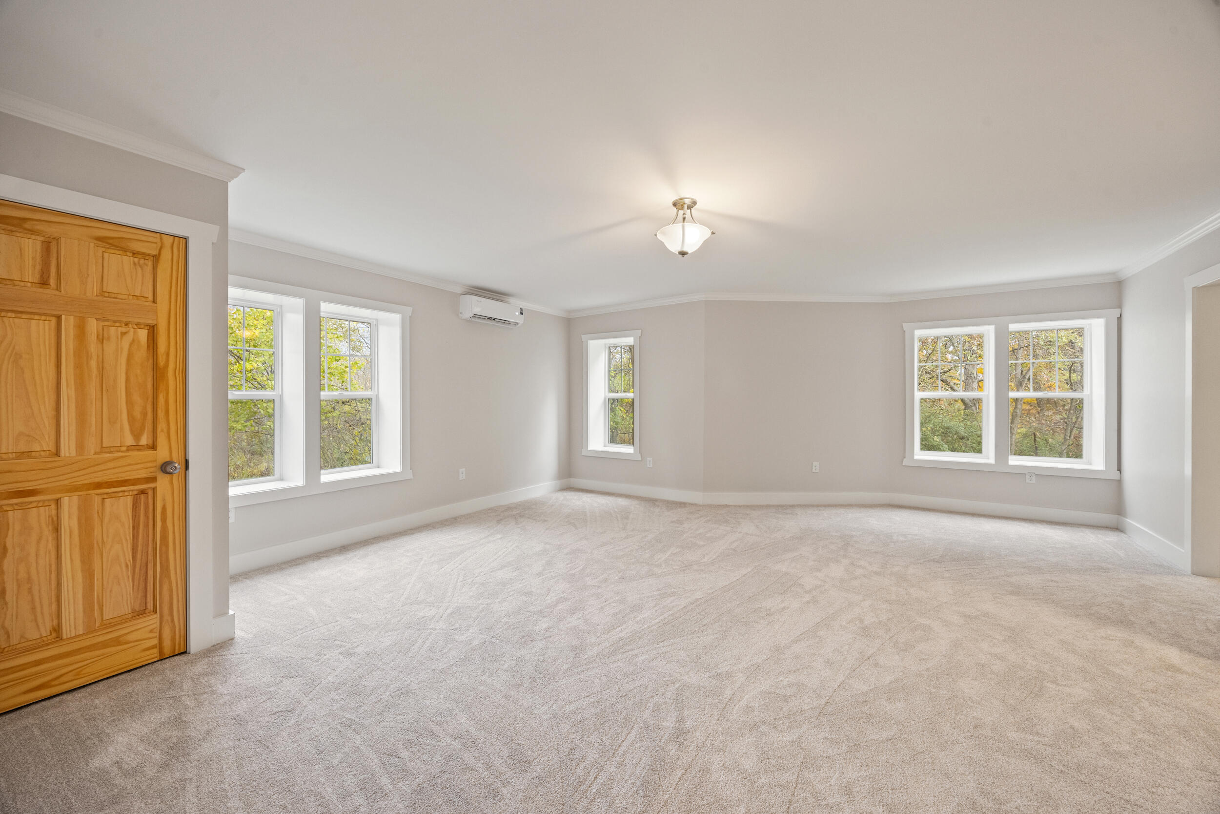 Corinth, Kentucky, 41010, United States, 4 Bedrooms Bedrooms, ,4 BathroomsBathrooms,Residential,For Sale,1992154