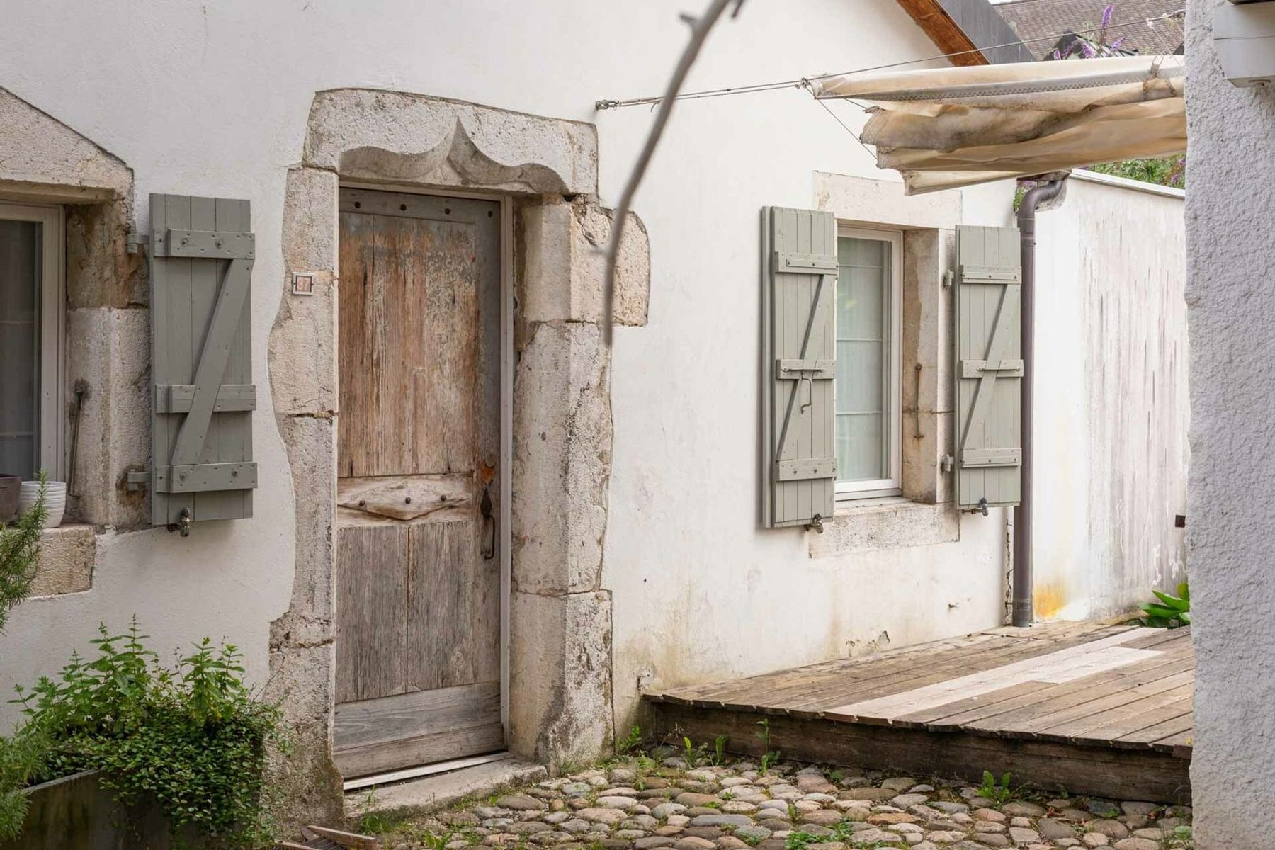  Character house with pool and yield potential - 物件實景