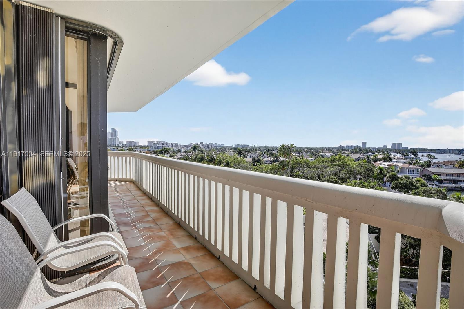 Aventura, Florida, 33160, United States, 3 Bedrooms Bedrooms, ,3 BathroomsBathrooms,Residential,For Sale,1997076