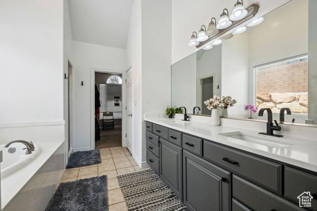 St. George, Utah, 84790, United States, 6 Bedrooms Bedrooms, ,5 BathroomsBathrooms,Residential,For Sale,1922816