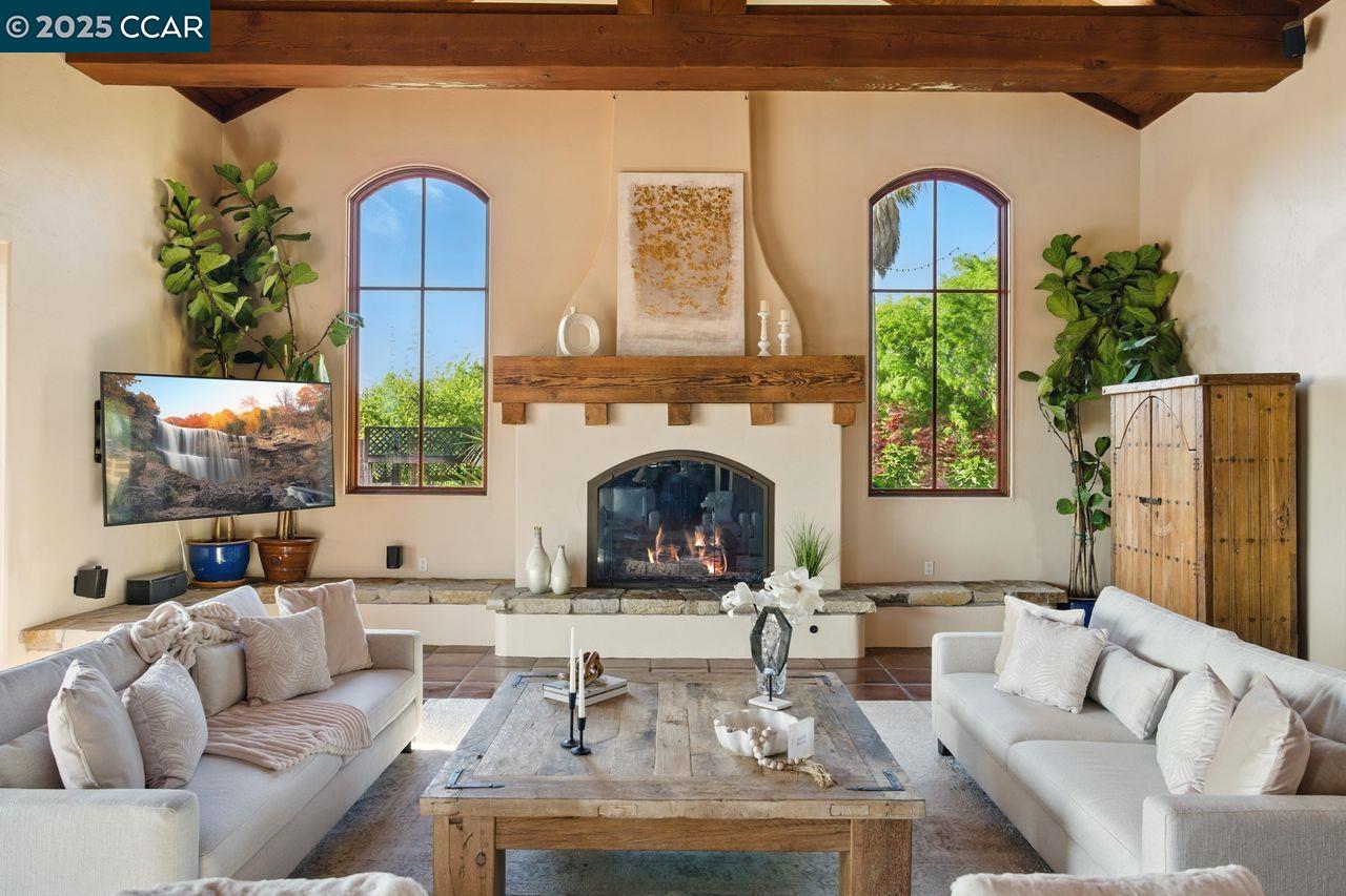 Danville, California, 94506, United States, 4 Bedrooms Bedrooms, ,4 BathroomsBathrooms,Residential,For Sale,1940508