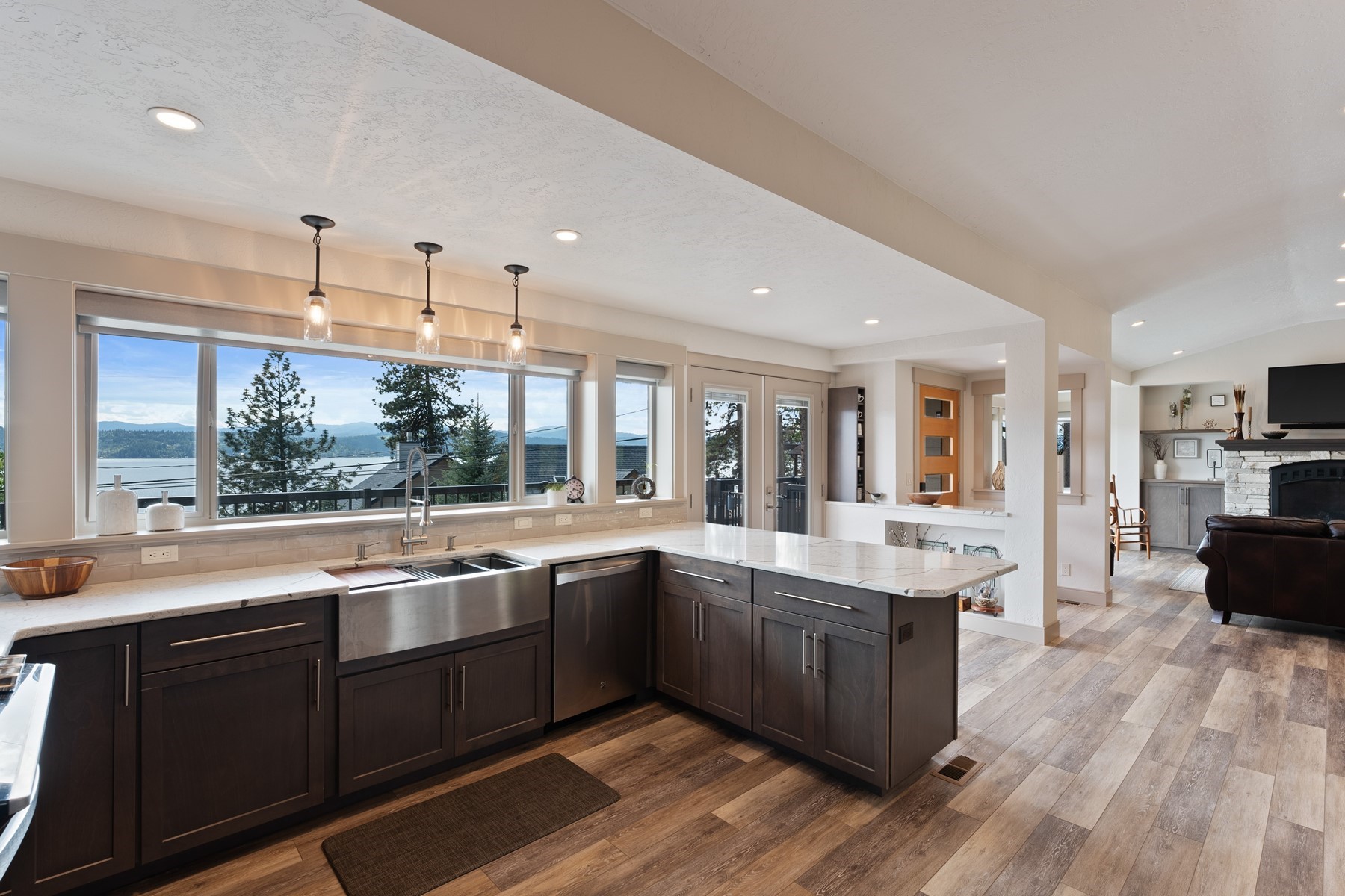  Silver Beach Luxury Lake View Living - 物件實景