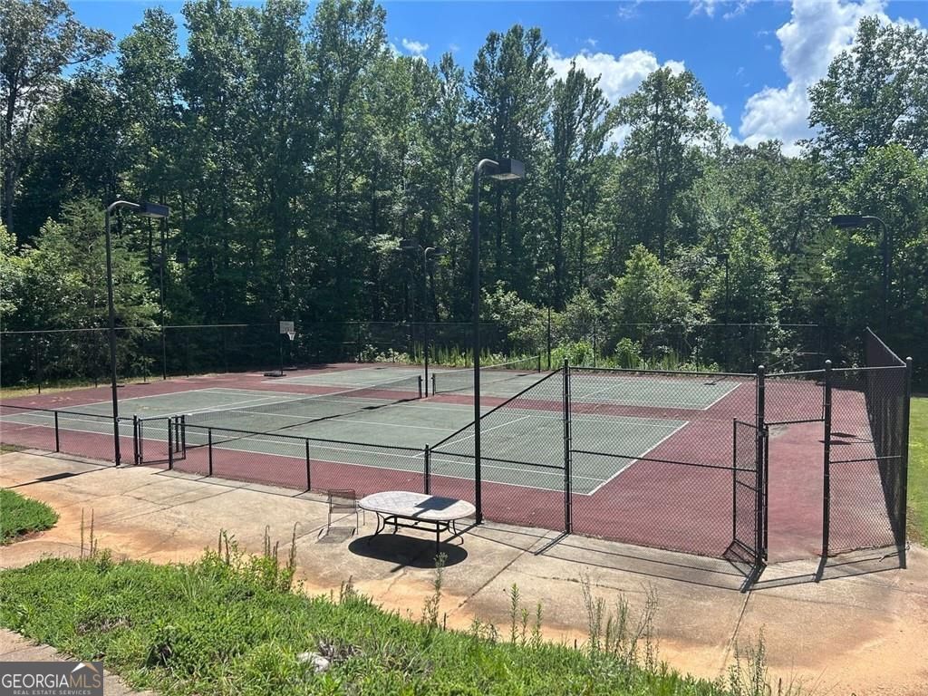 DAWSONVILLE, Georgia, 30534, United States, 3 Bedrooms Bedrooms, ,3 BathroomsBathrooms,Residential,For Sale,1894600