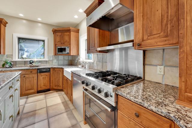 Holladay, Utah, 84117, United States, 5 Bedrooms Bedrooms, ,3 BathroomsBathrooms,Residential,For Sale,2005362