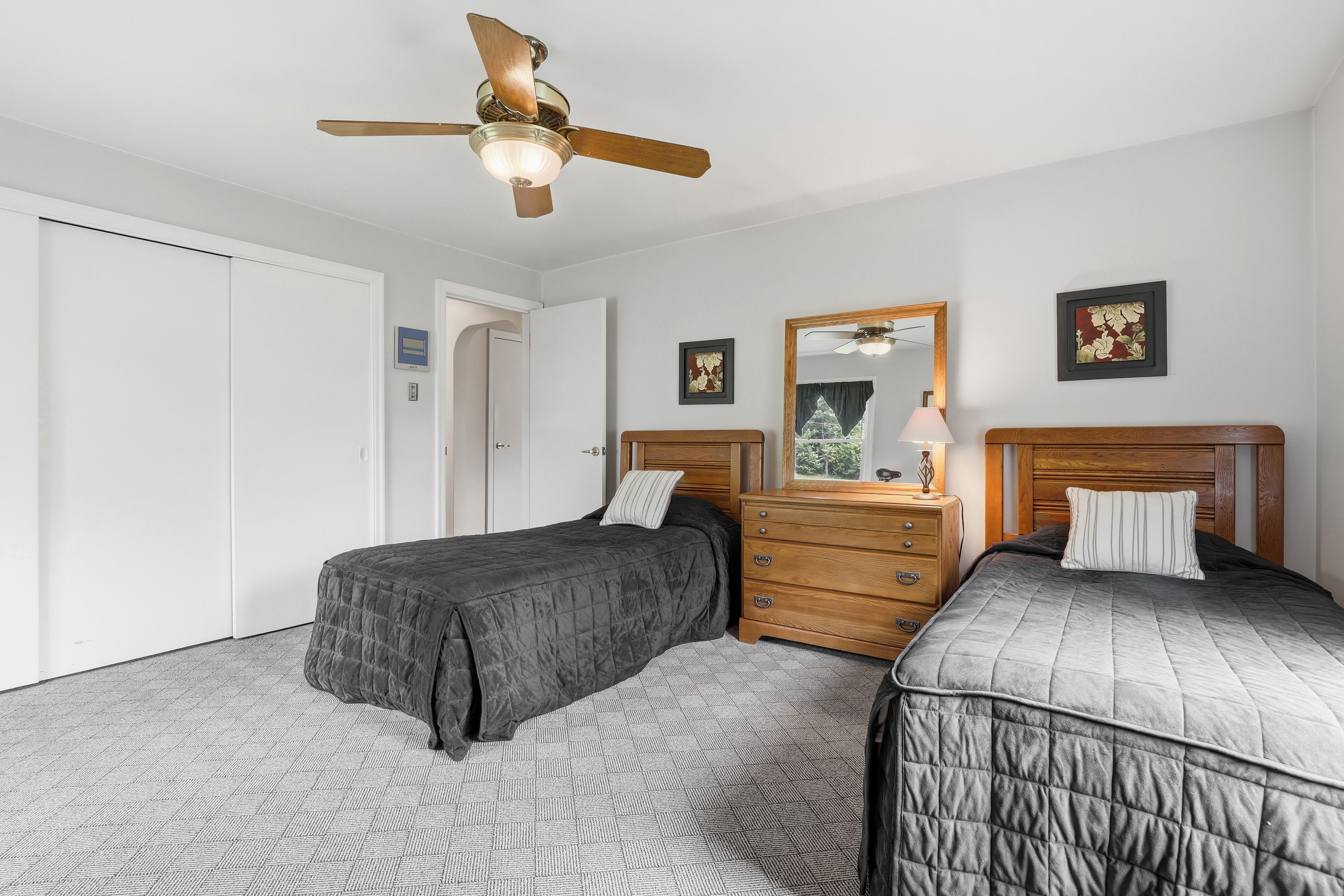  135 Windy Ghoul Drive, Beaver, PA 15009 - 物件實景
