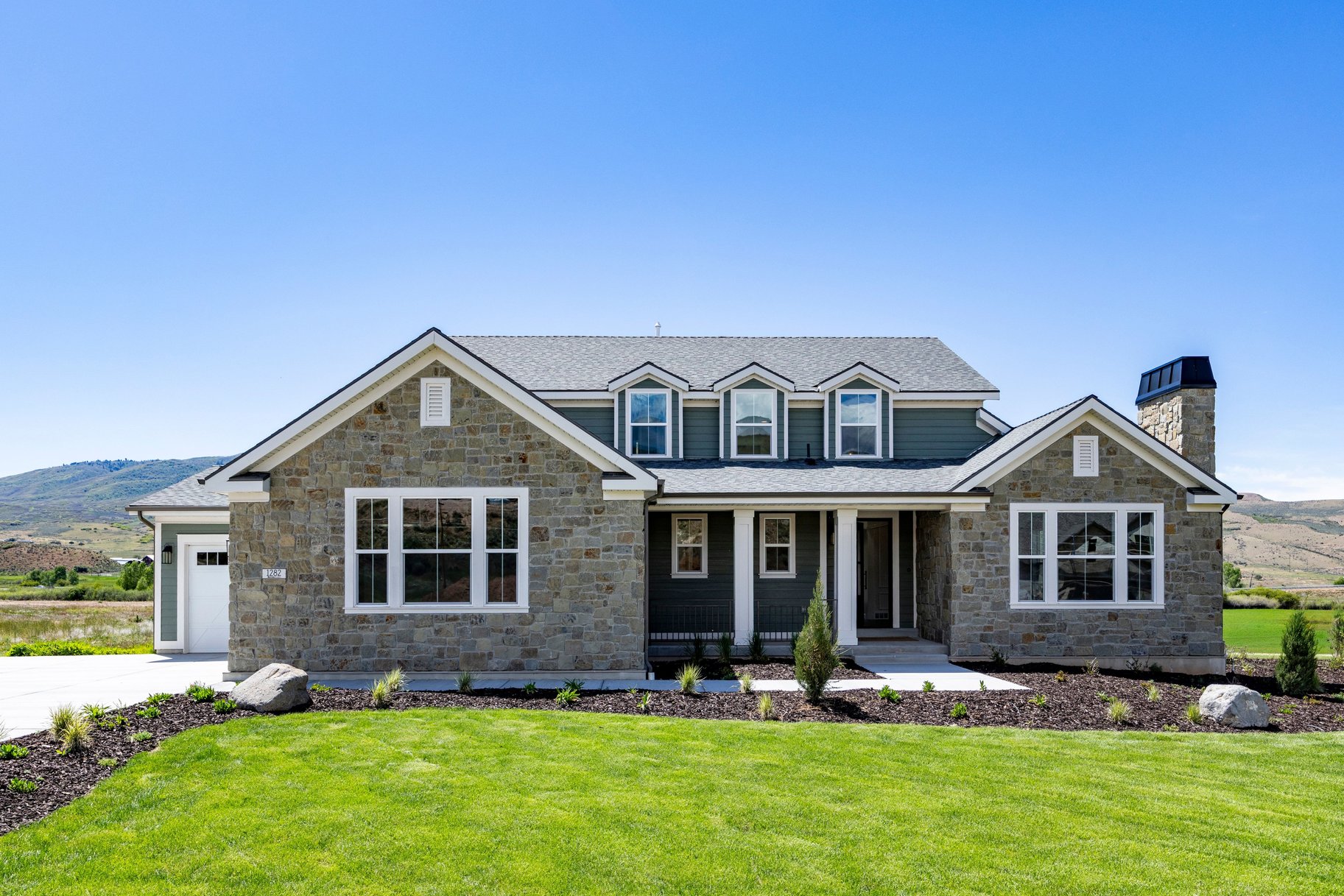  New Construction in Countryside Estates - 物件實景