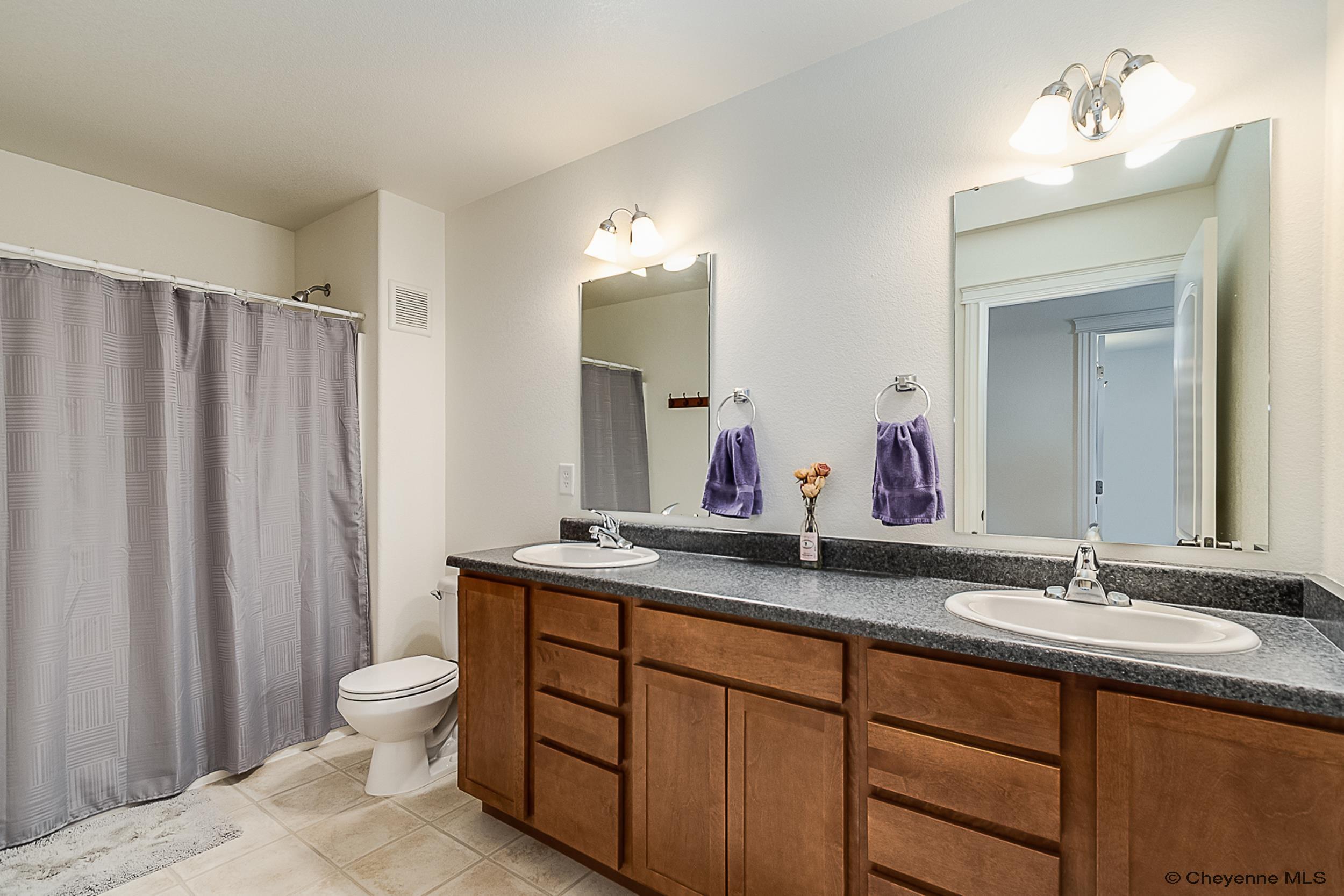 Cheyenne, Wyoming, 82009, United States, 5 Bedrooms Bedrooms, ,3 BathroomsBathrooms,Residential,For Sale,1890970
