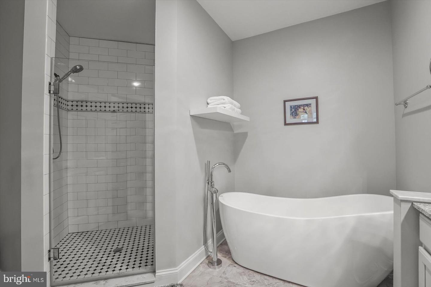York, Pennsylvania, 17403, United States, 3 Bedrooms Bedrooms, ,3 BathroomsBathrooms,Residential,For Sale,1940325