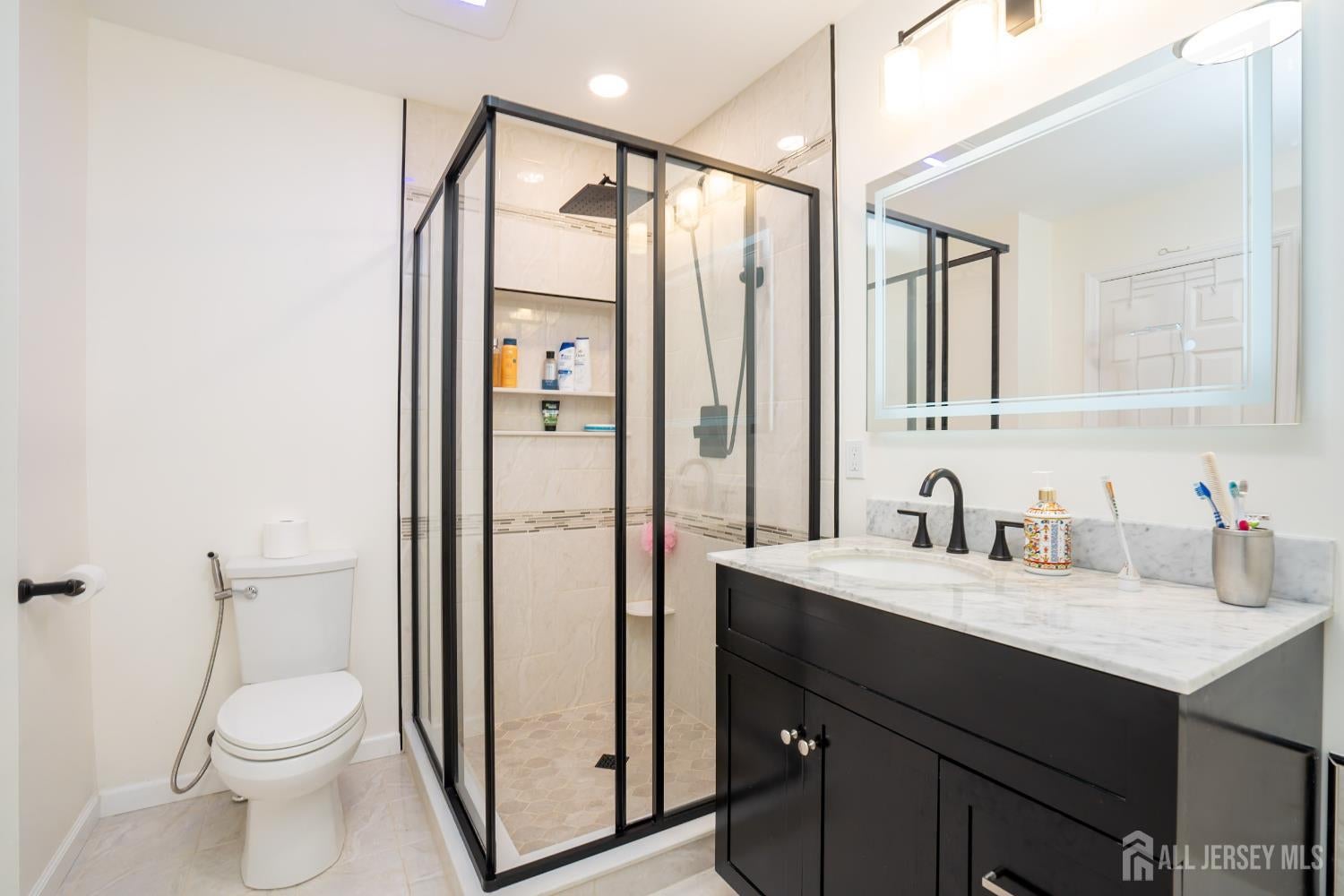 East Brunswick, New Jersey, 08816, United States, 3 Bedrooms Bedrooms, ,3 BathroomsBathrooms,Residential,For Sale,1938426