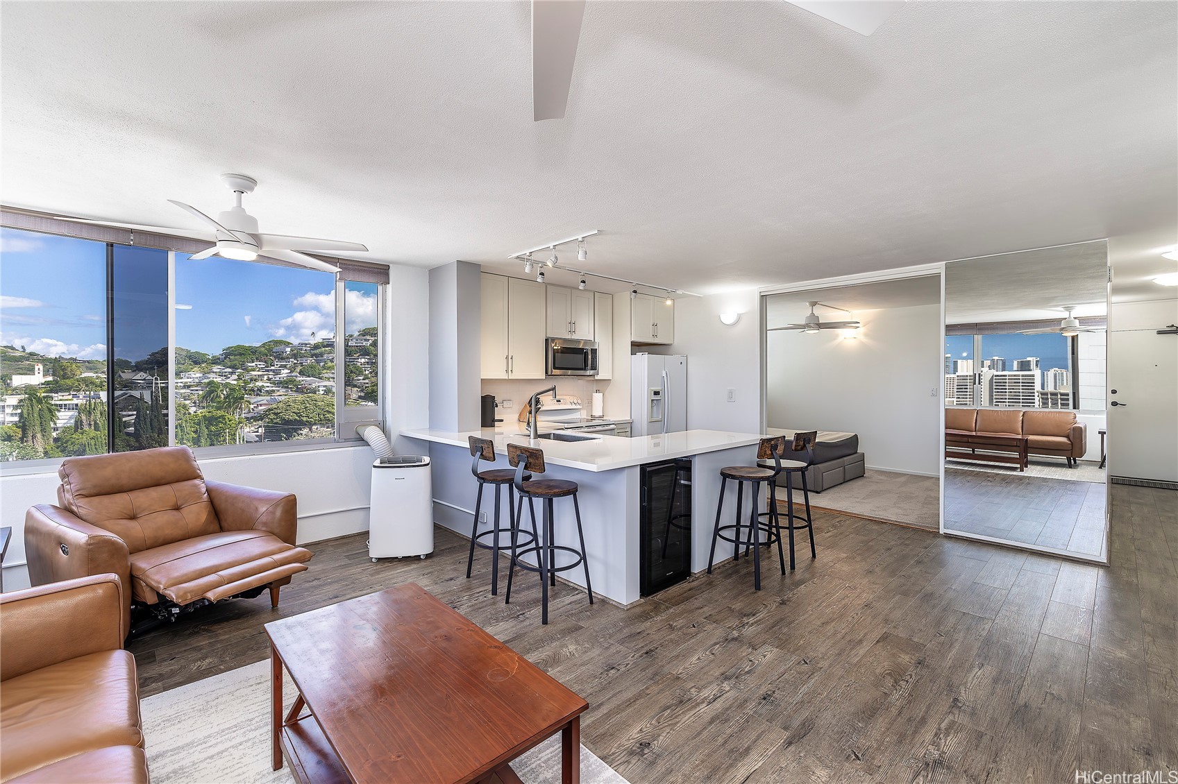 Honolulu, Hawaii, 96822, United States, 1 Bedroom Bedrooms, ,1 BathroomBathrooms,Residential,For Sale,1838333