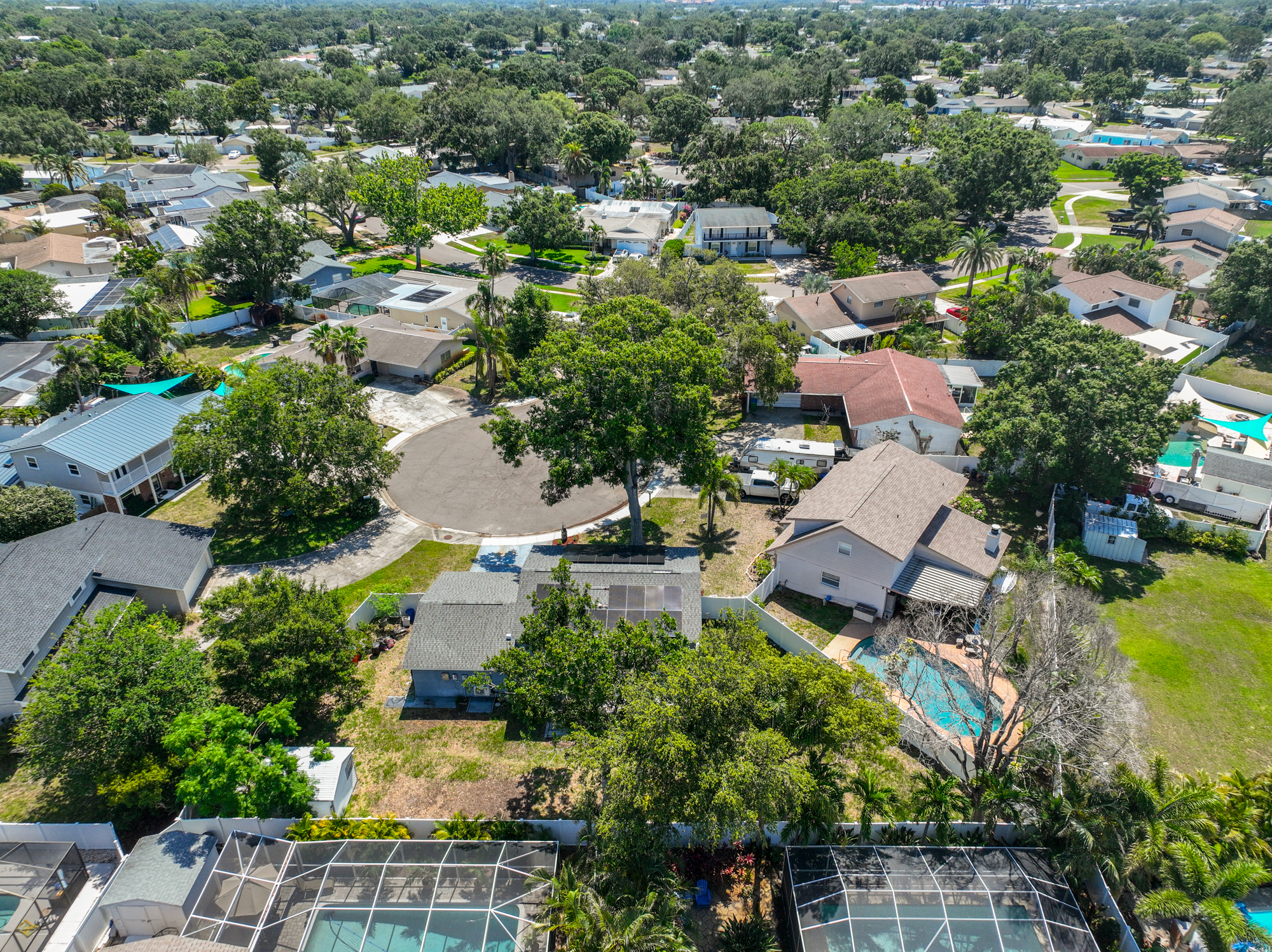 Seminole, Florida, 33772, United States, 3 Bedrooms Bedrooms, ,2 BathroomsBathrooms,Residential,For Sale,1978971