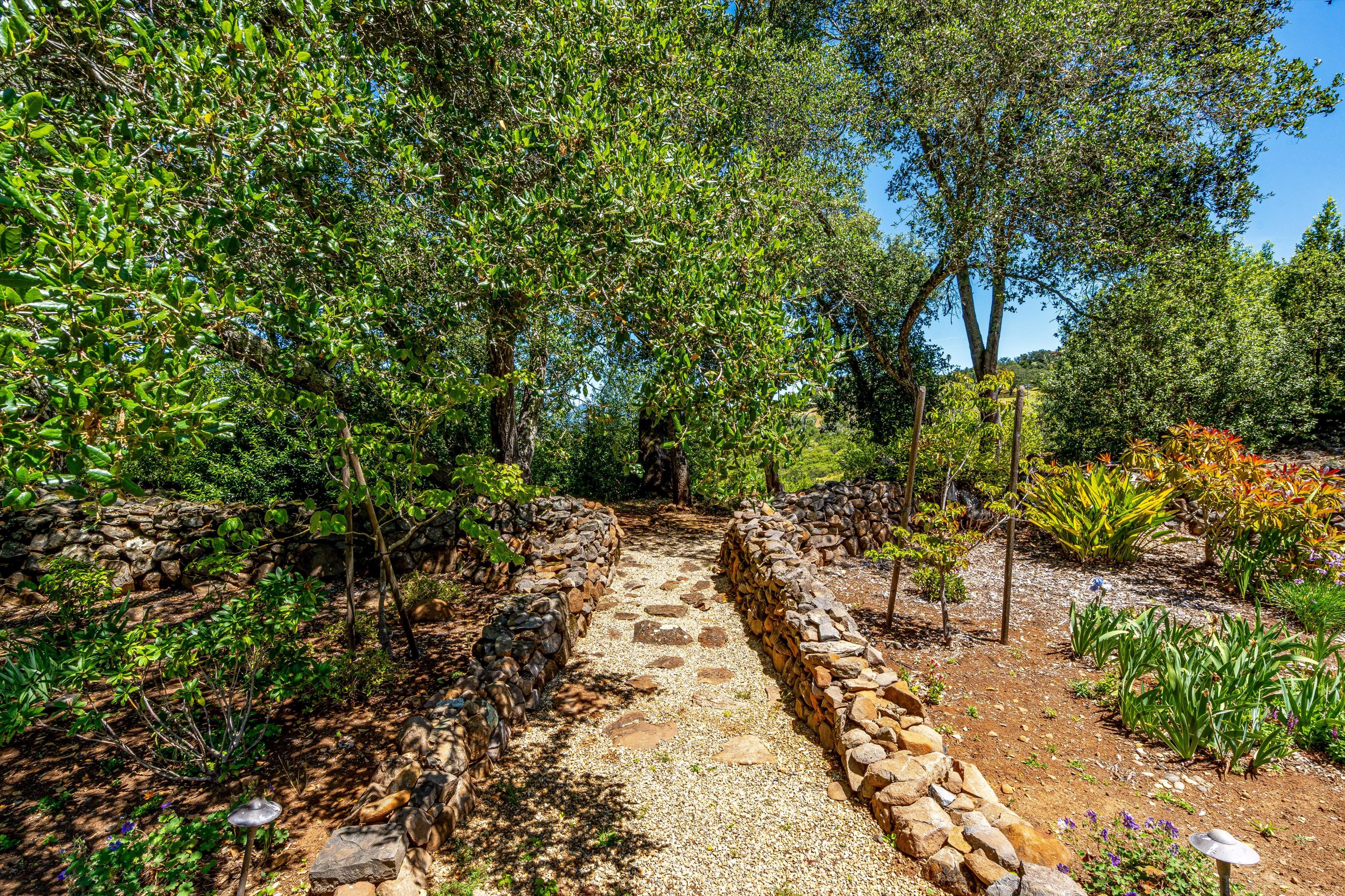  7455 Foothill Ranch Road - 物件實景