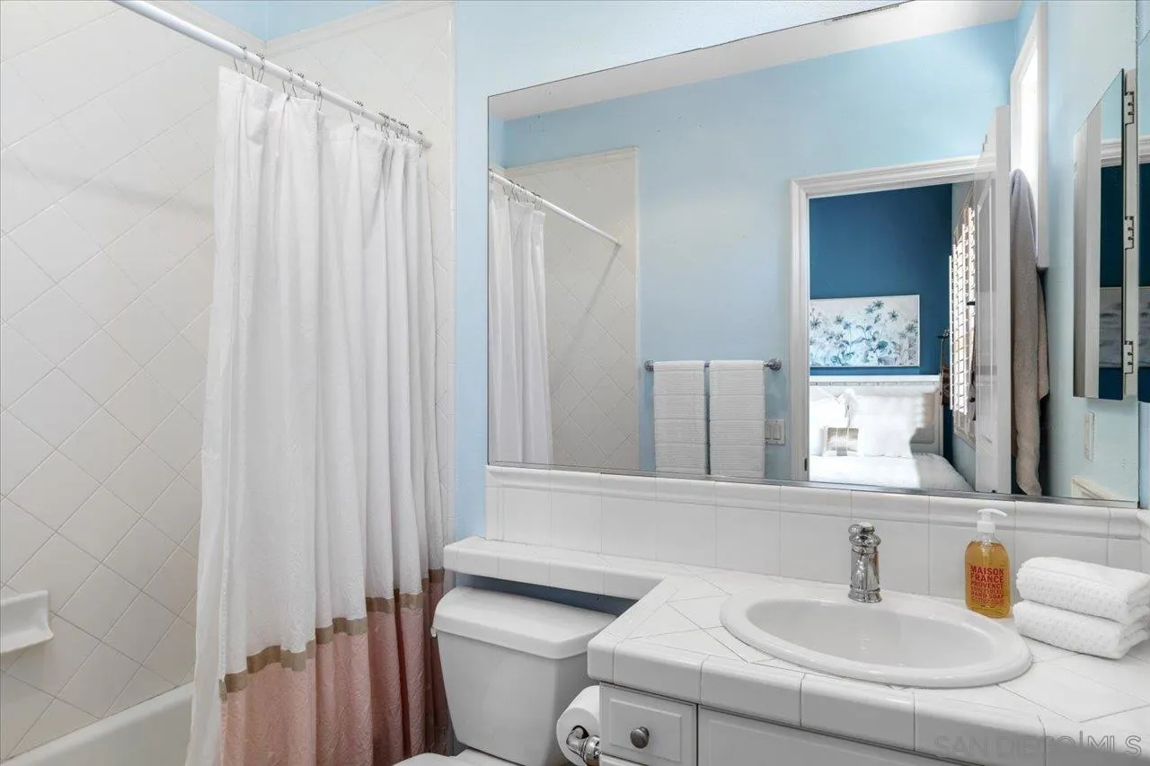 San Diego, California, 92128, United States, 4 Bedrooms Bedrooms, ,4 BathroomsBathrooms,Residential,For Sale,1926173