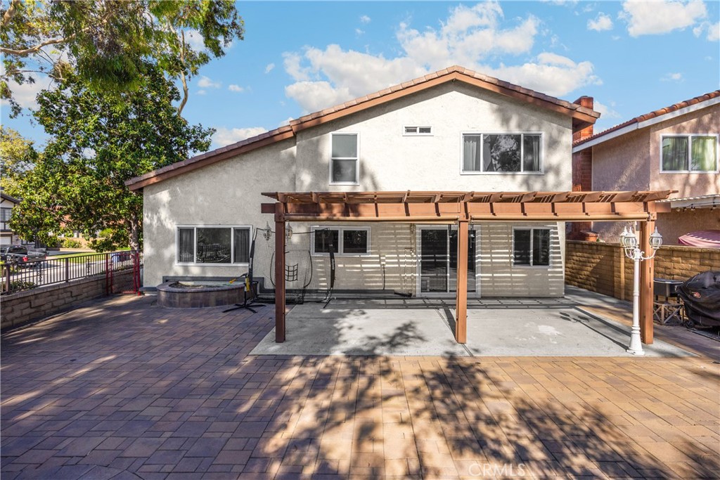 Pomona, California, 91766, United States, 4 Bedrooms Bedrooms, ,2 BathroomsBathrooms,Residential,For Sale,1904268