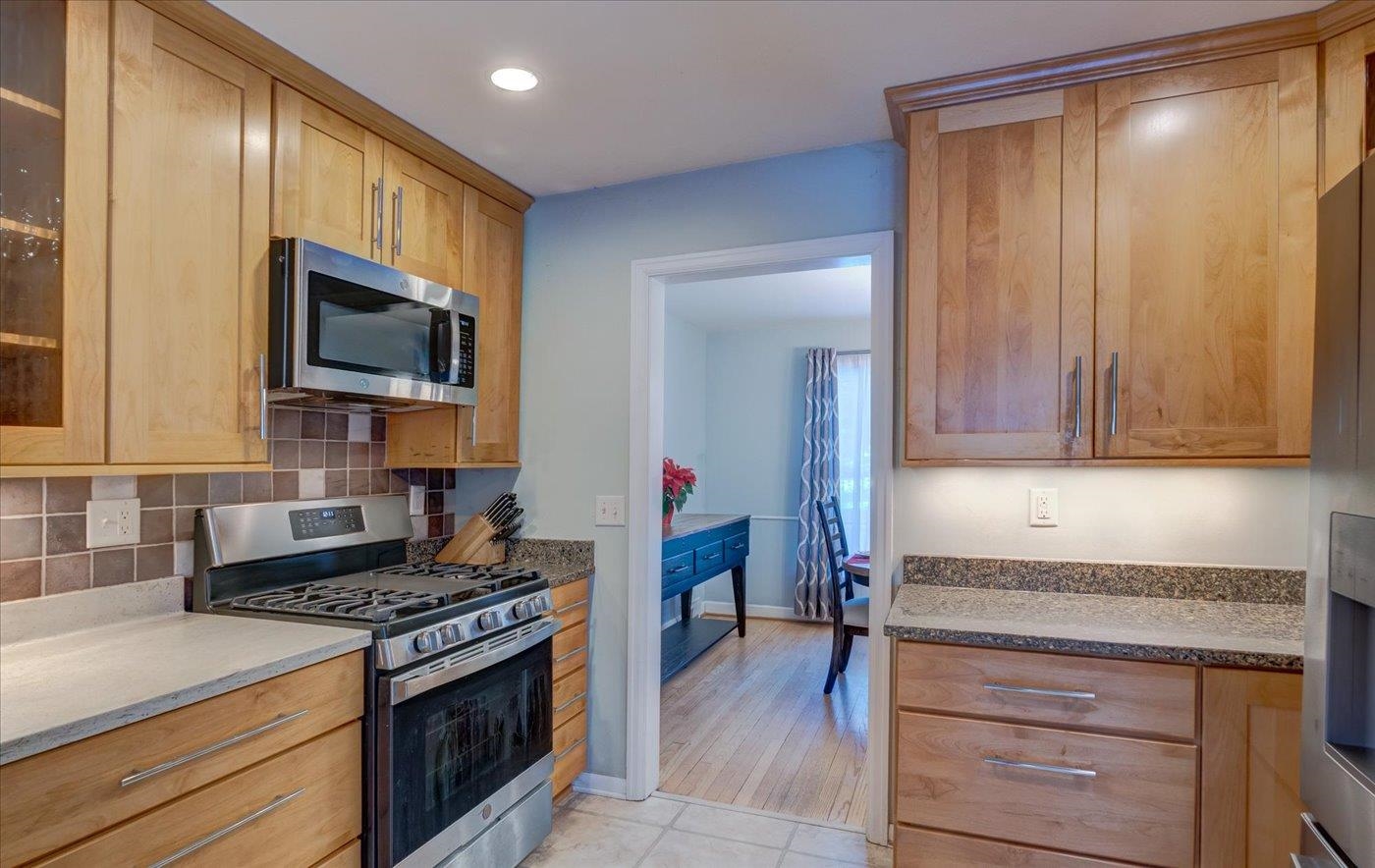 Madison, Wisconsin, 53711, United States, 3 Bedrooms Bedrooms, ,3 BathroomsBathrooms,Residential,For Sale,2005749