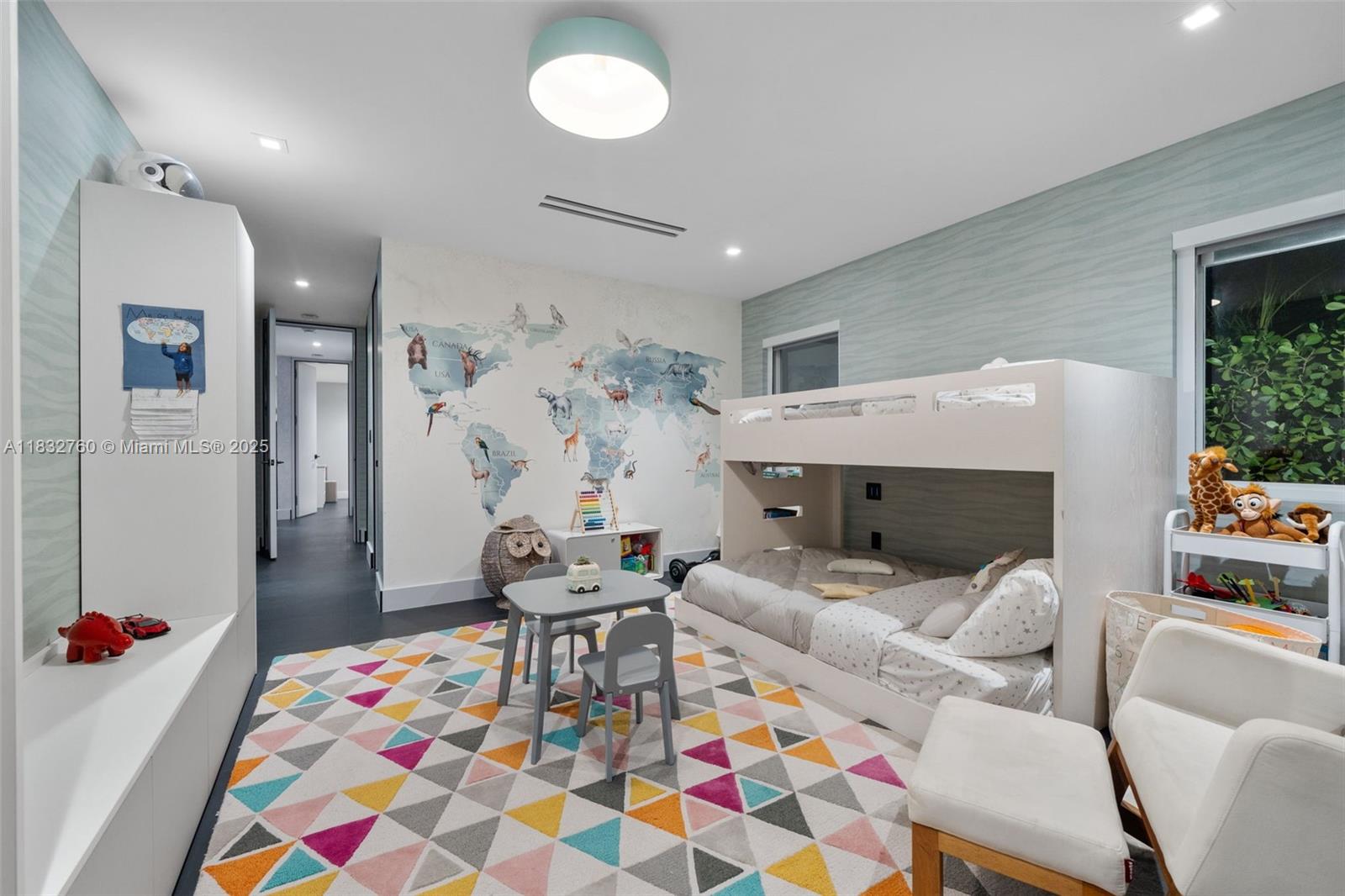 Miami, Florida, 33137, United States, 4 Bedrooms Bedrooms, ,5 BathroomsBathrooms,Residential,For Sale,1883564