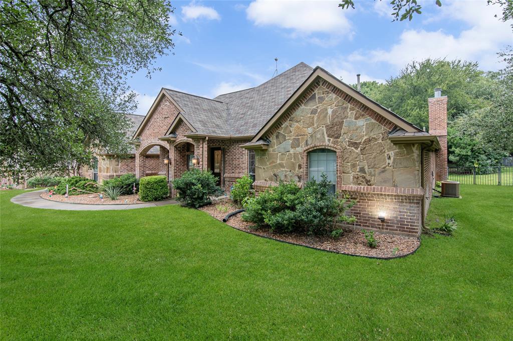 Azle, Texas, 76020, United States, 3 Bedrooms Bedrooms, ,3 BathroomsBathrooms,Residential,For Sale,1934218
