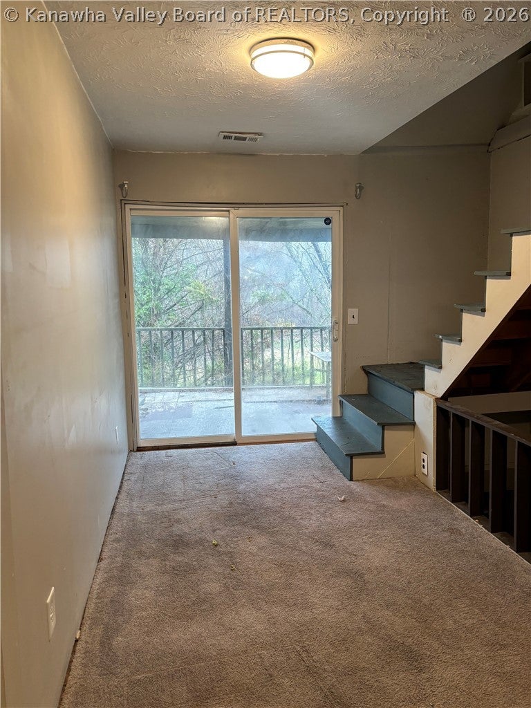 Falcon Dr, Charleston, WV 25387 #1