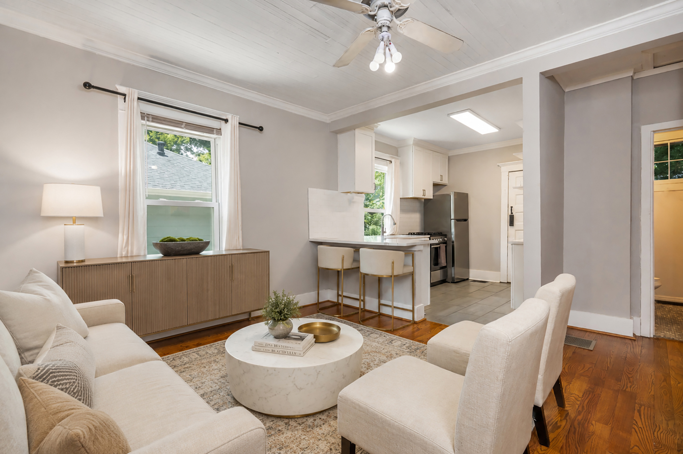  Beautifully Renovated Bungalow Located in Berkeley Park - 物件實景