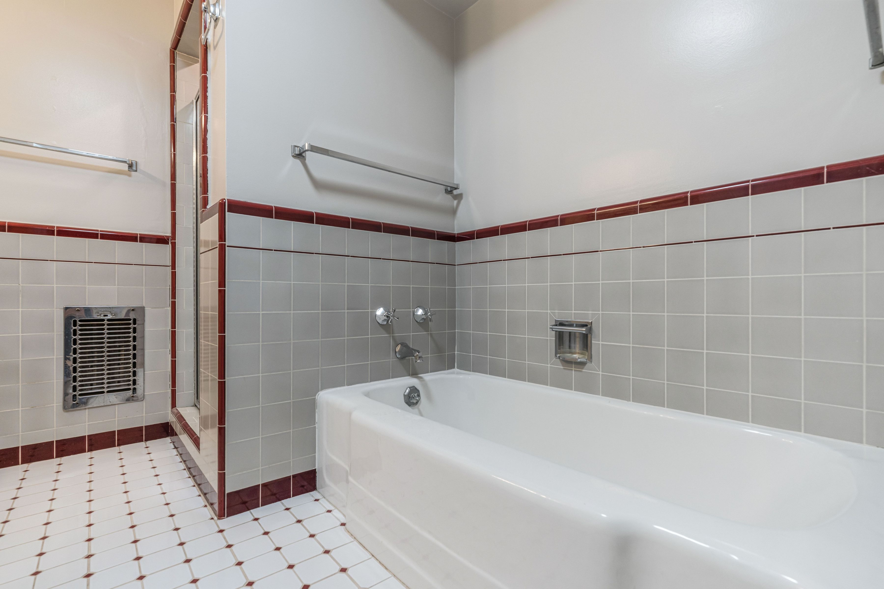  5950 Winnetka Avenue - 物件實景