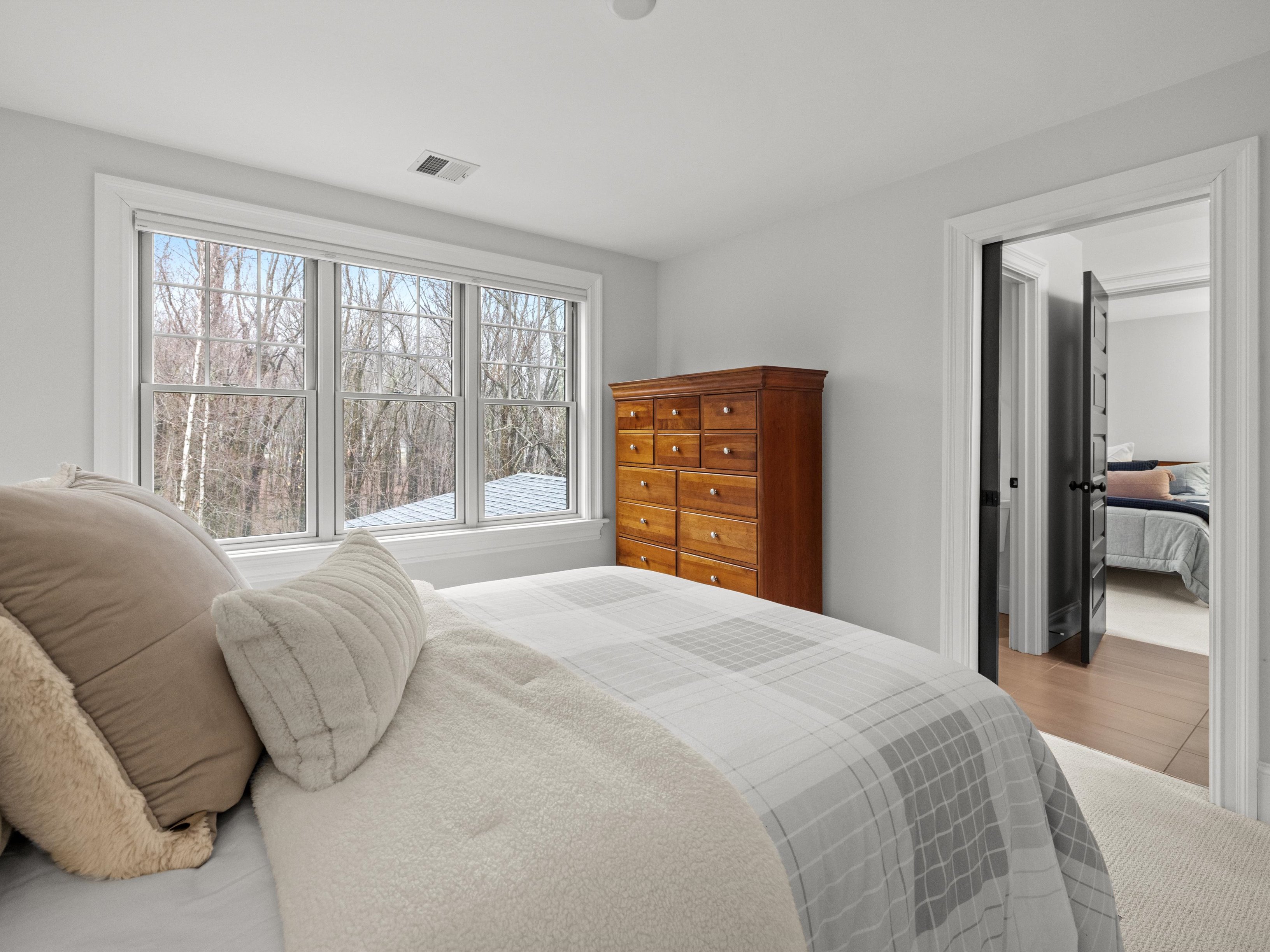  Warm, Welcoming, and Built to Impress—Custom Craftsman in a Premier Setting - 物件實景