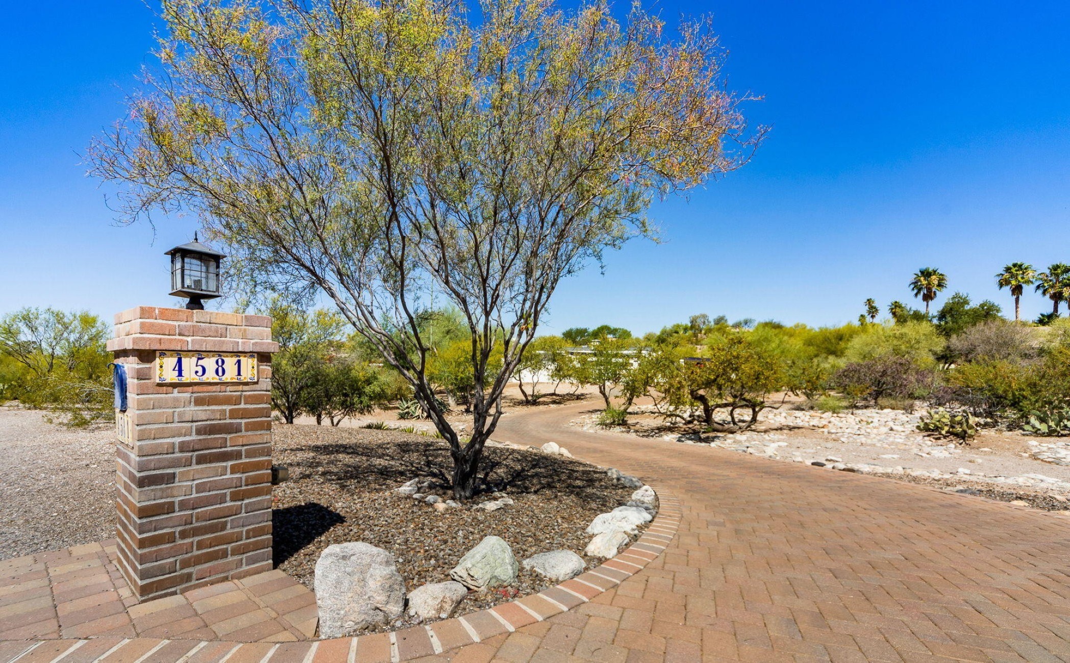  4581 N Avenida Del Cazador, Tucson, AZ 85718 - 物件實景