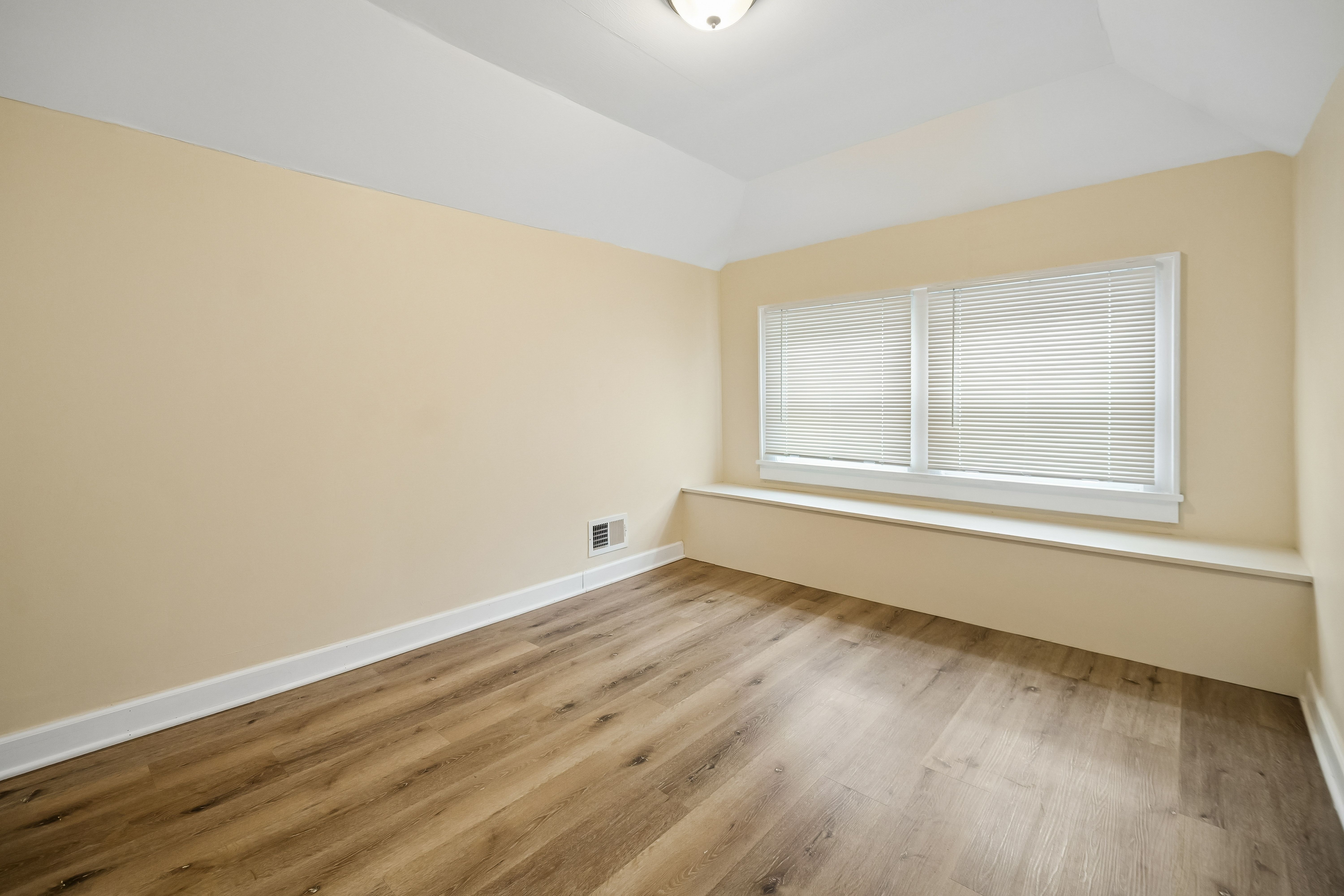  223-225 Keats Avenue - 物件實景