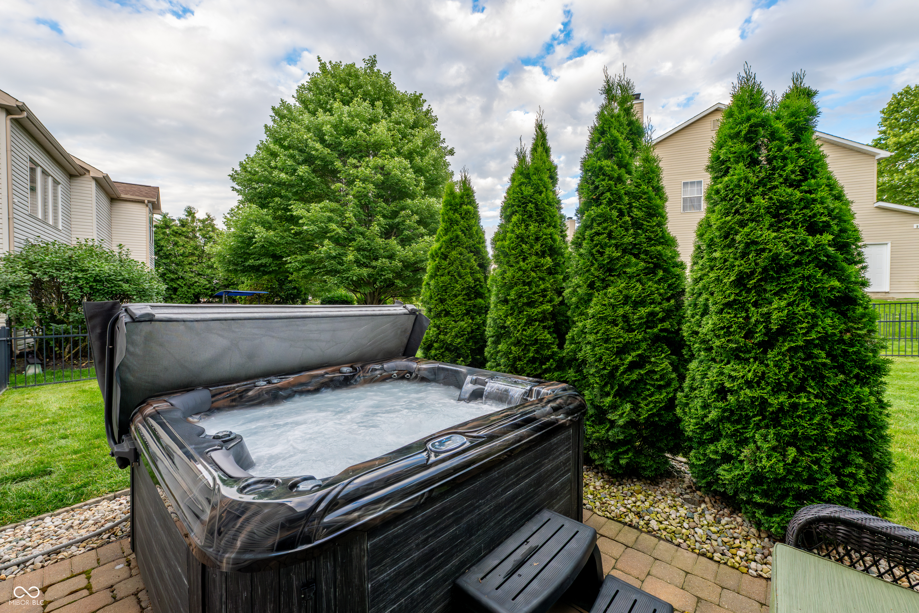 Carmel, Indiana, 46033, United States, 4 Bedrooms Bedrooms, ,4 BathroomsBathrooms,Residential,For Sale,1975371