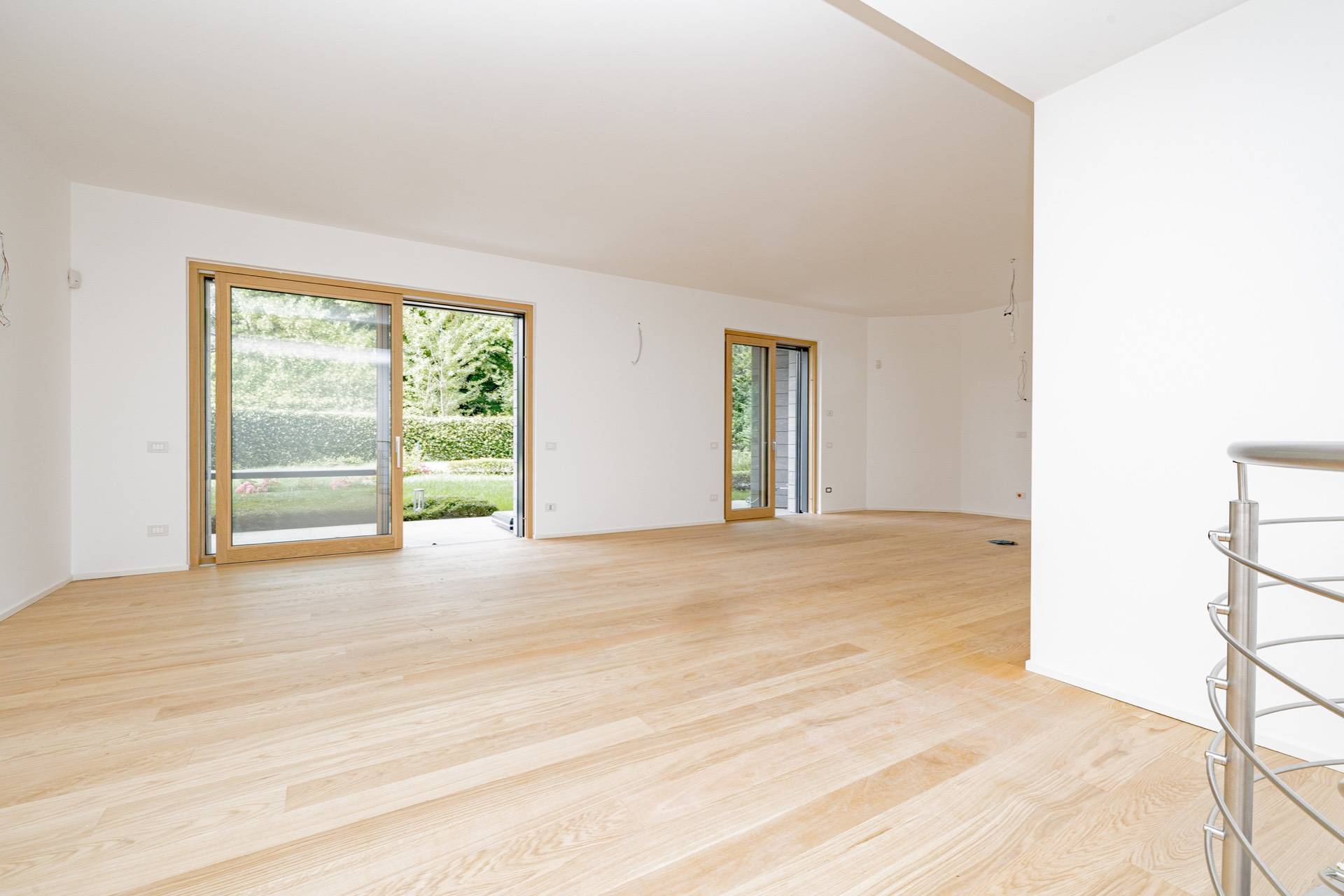 Monza, Monza e Brianza, 20052, IT, 3 Bedrooms Bedrooms, ,3 BathroomsBathrooms,Residential,For Sale,1877596