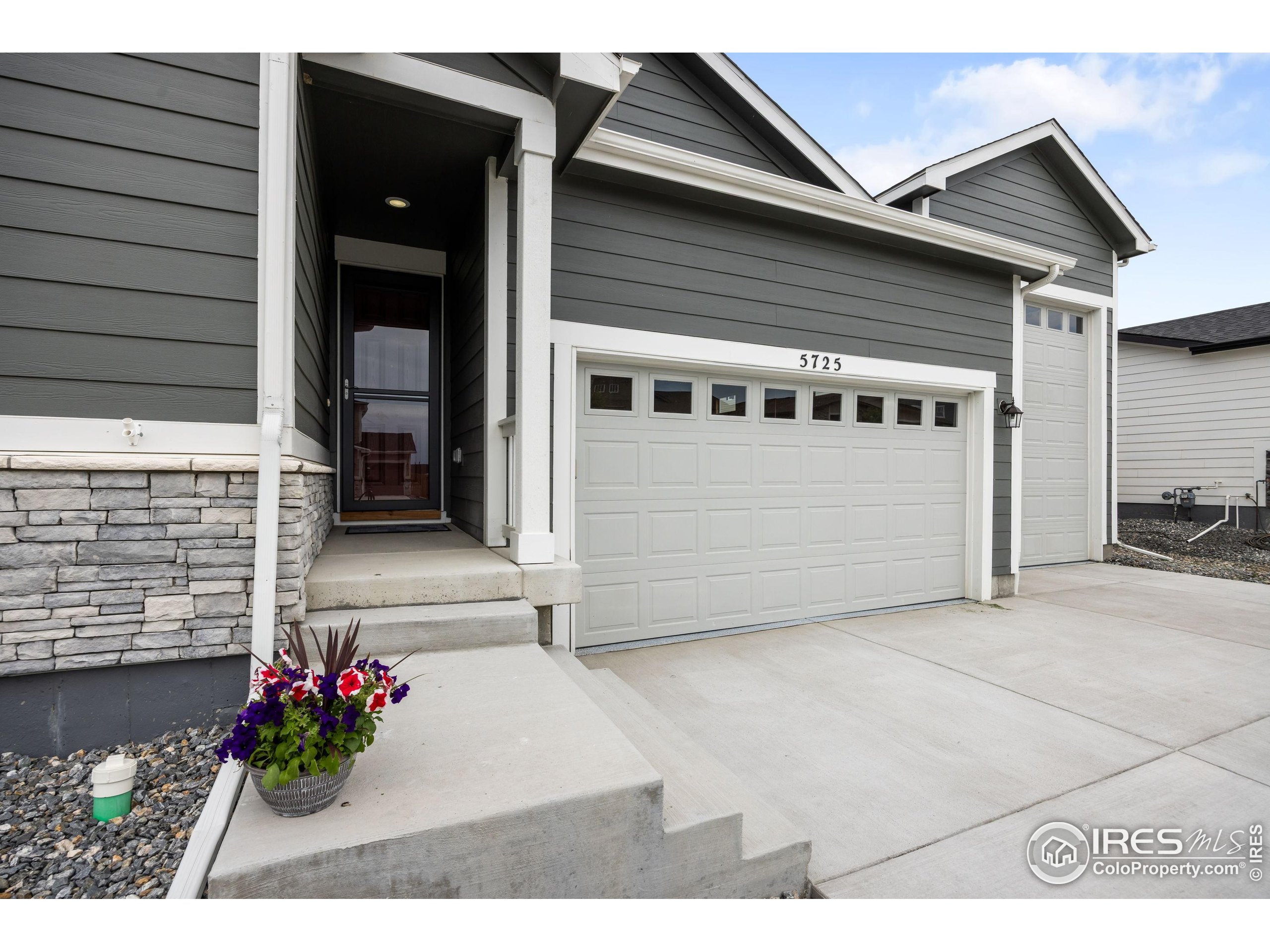 Windsor, Colorado, 80528, United States, 3 Bedrooms Bedrooms, ,1 BathroomBathrooms,Residential,For Sale,1896586