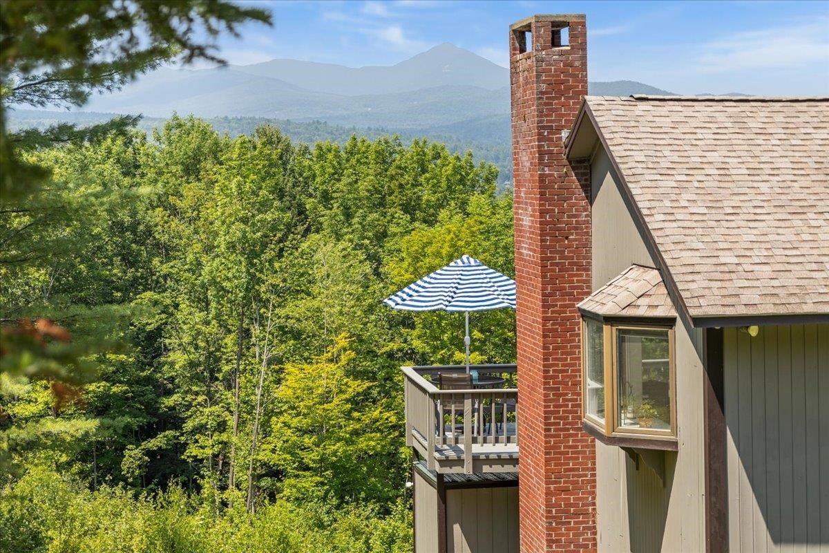 Stowe, Vermont, 05672, United States, 3 Bedrooms Bedrooms, ,2 BathroomsBathrooms,Residential,For Sale,1907047