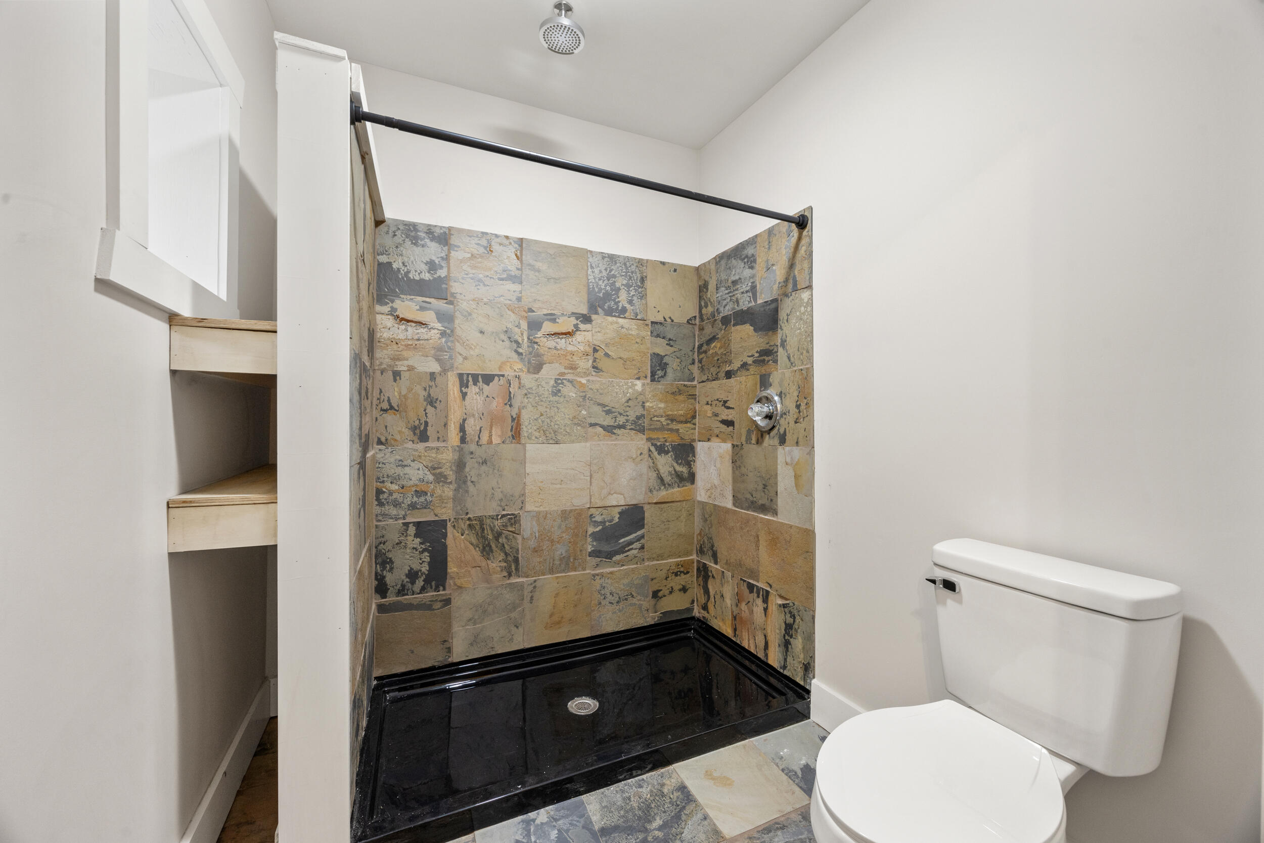 Corinth, Kentucky, 41010, United States, 4 Bedrooms Bedrooms, ,4 BathroomsBathrooms,Residential,For Sale,1992154