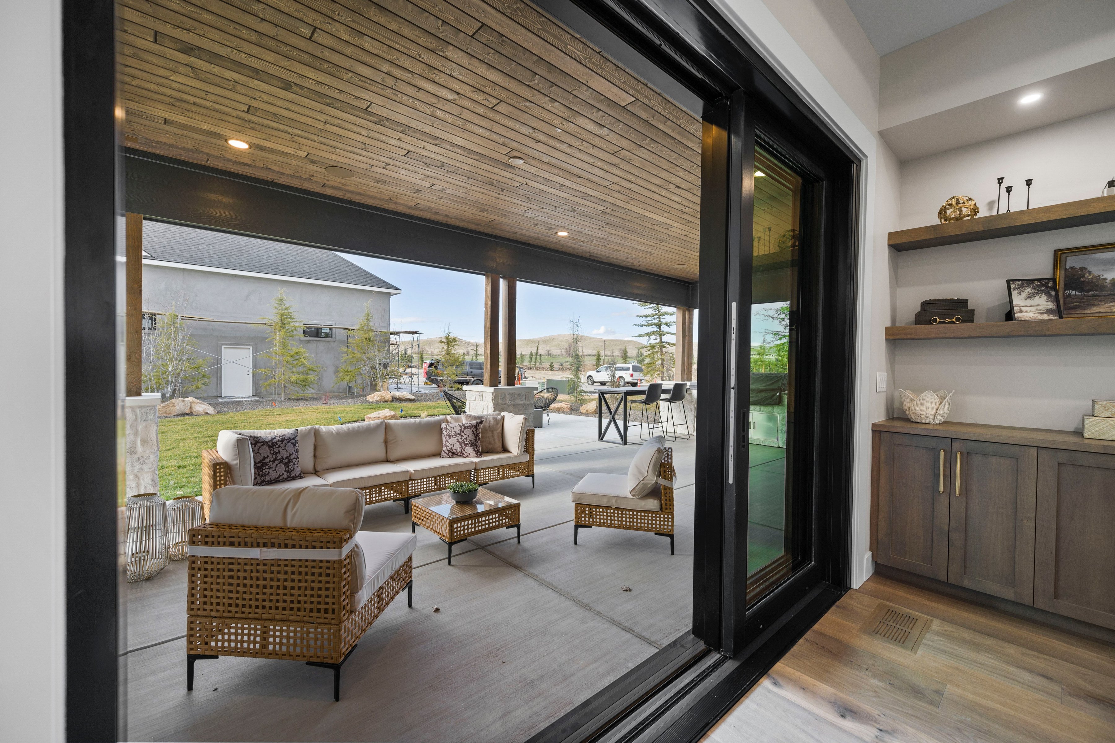  Distinctive New Construction In Eagle’s Coveted Terra View - 物件實景